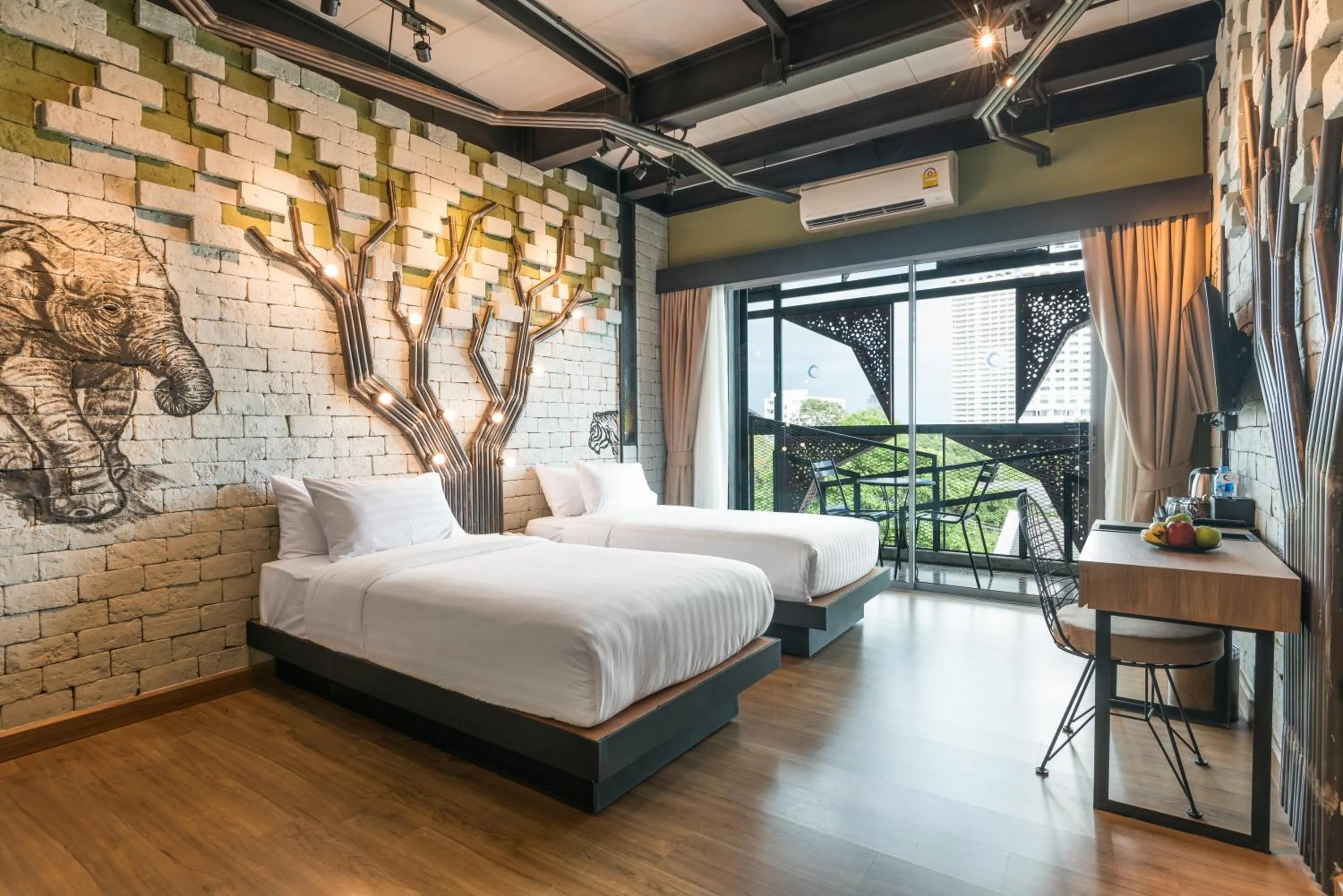 Bed in Sea Crest by Jomtien