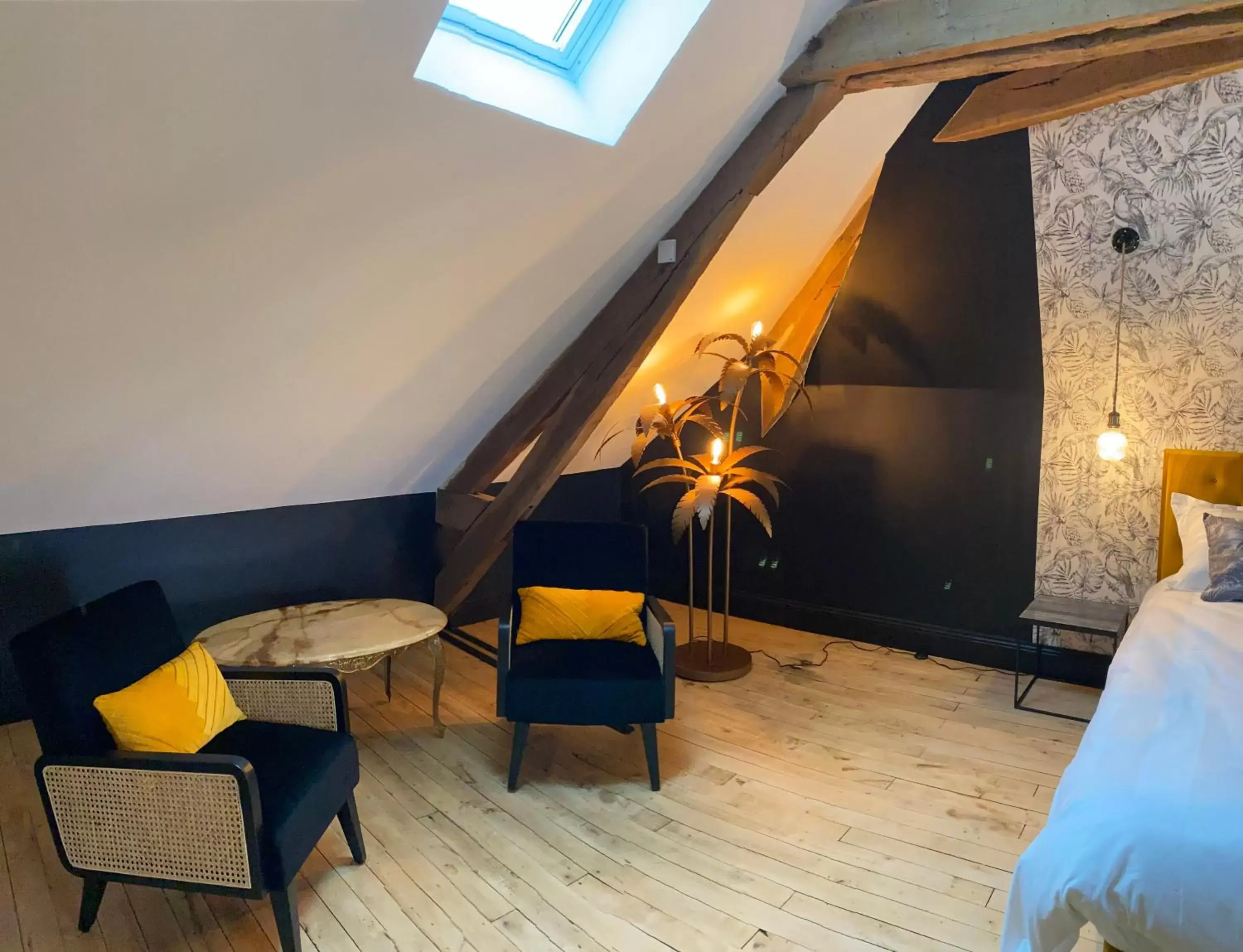 Double Room with Private Bathroom in la maison de Martha Double Room with Private Bathroom in la maison de Martha