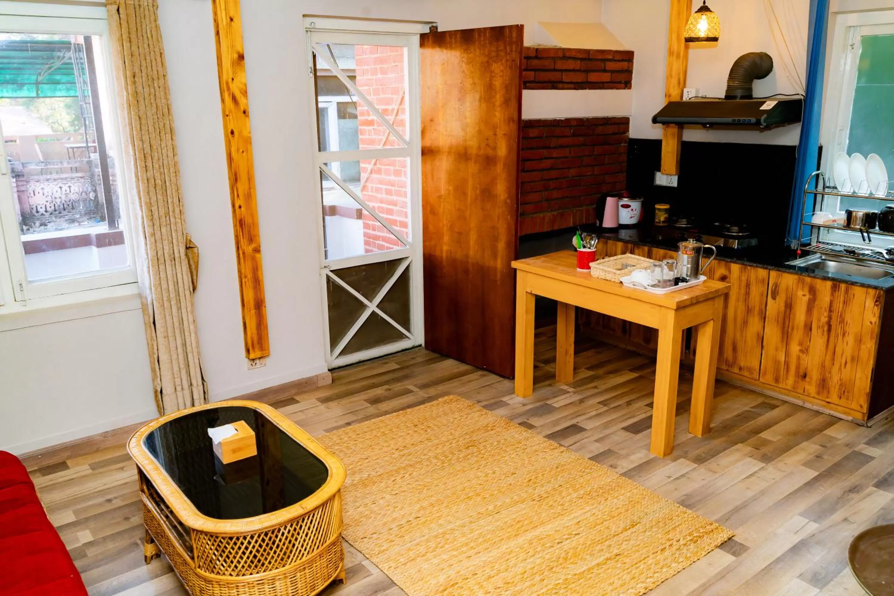 Kitchen or kitchenette, Kitchen/Kitchenette in Silu Homes by Hostmandu