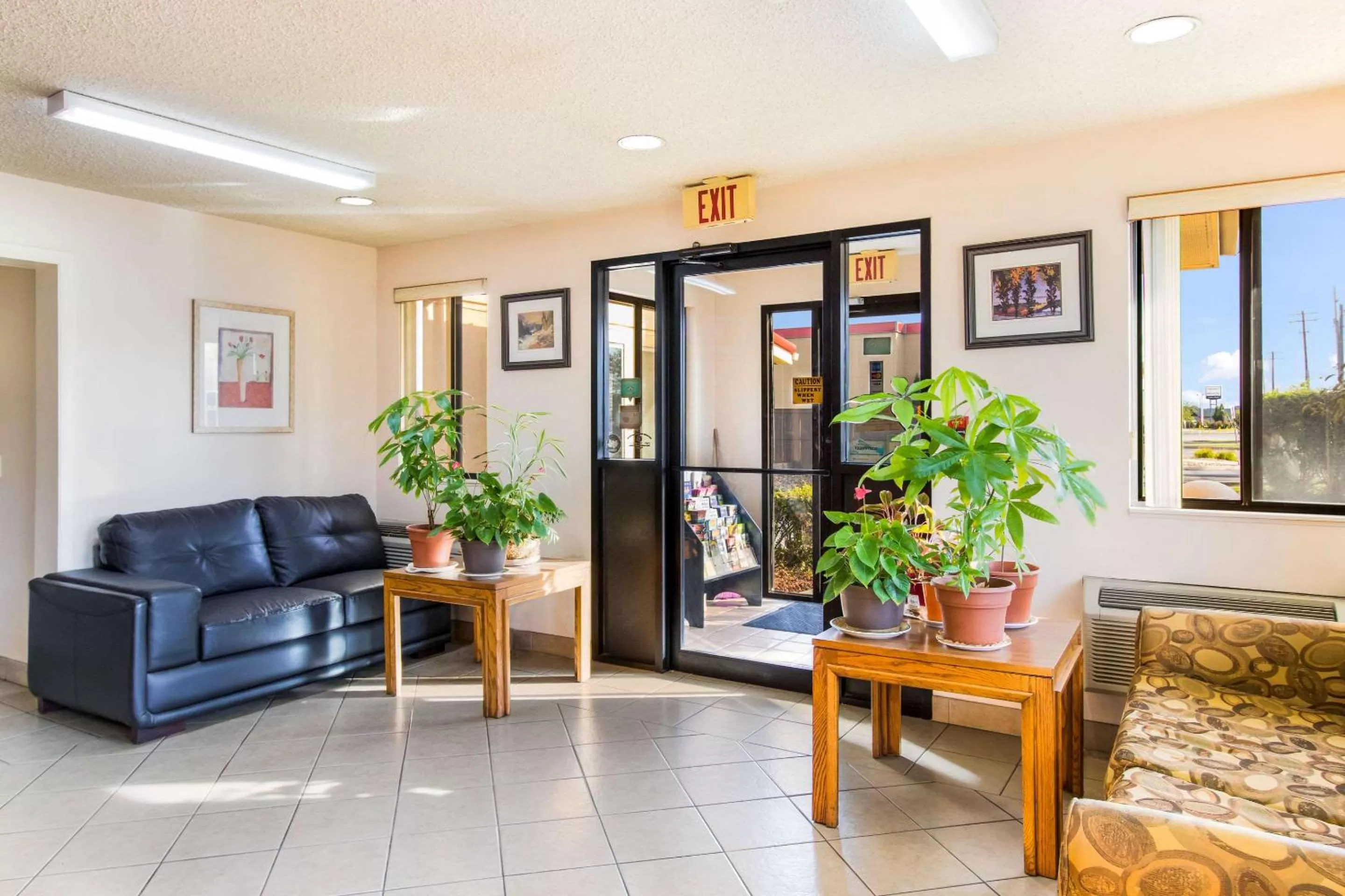 Lobby or reception in Econo Lodge