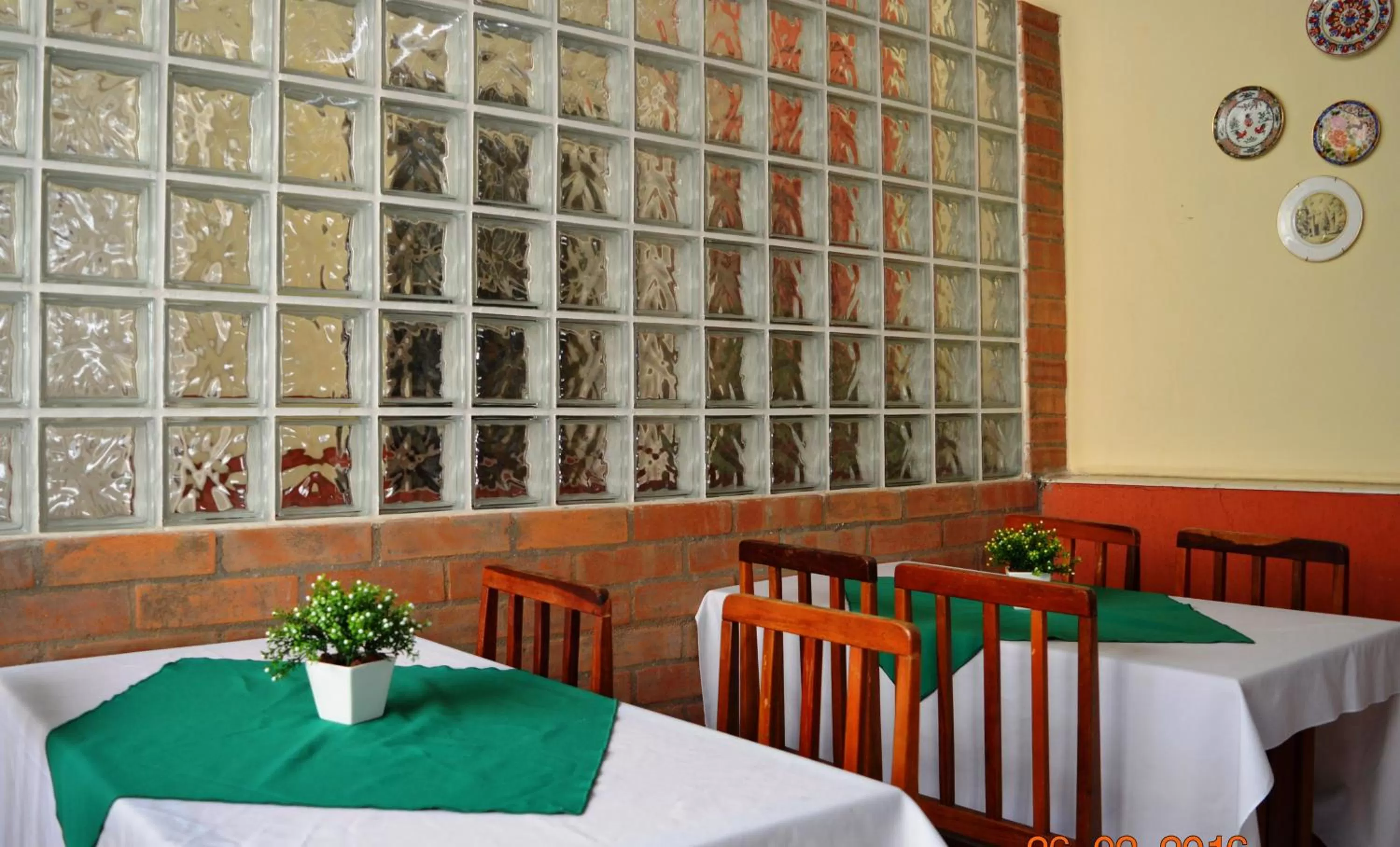 Restaurant/Places to Eat in Pousada dos Franceses