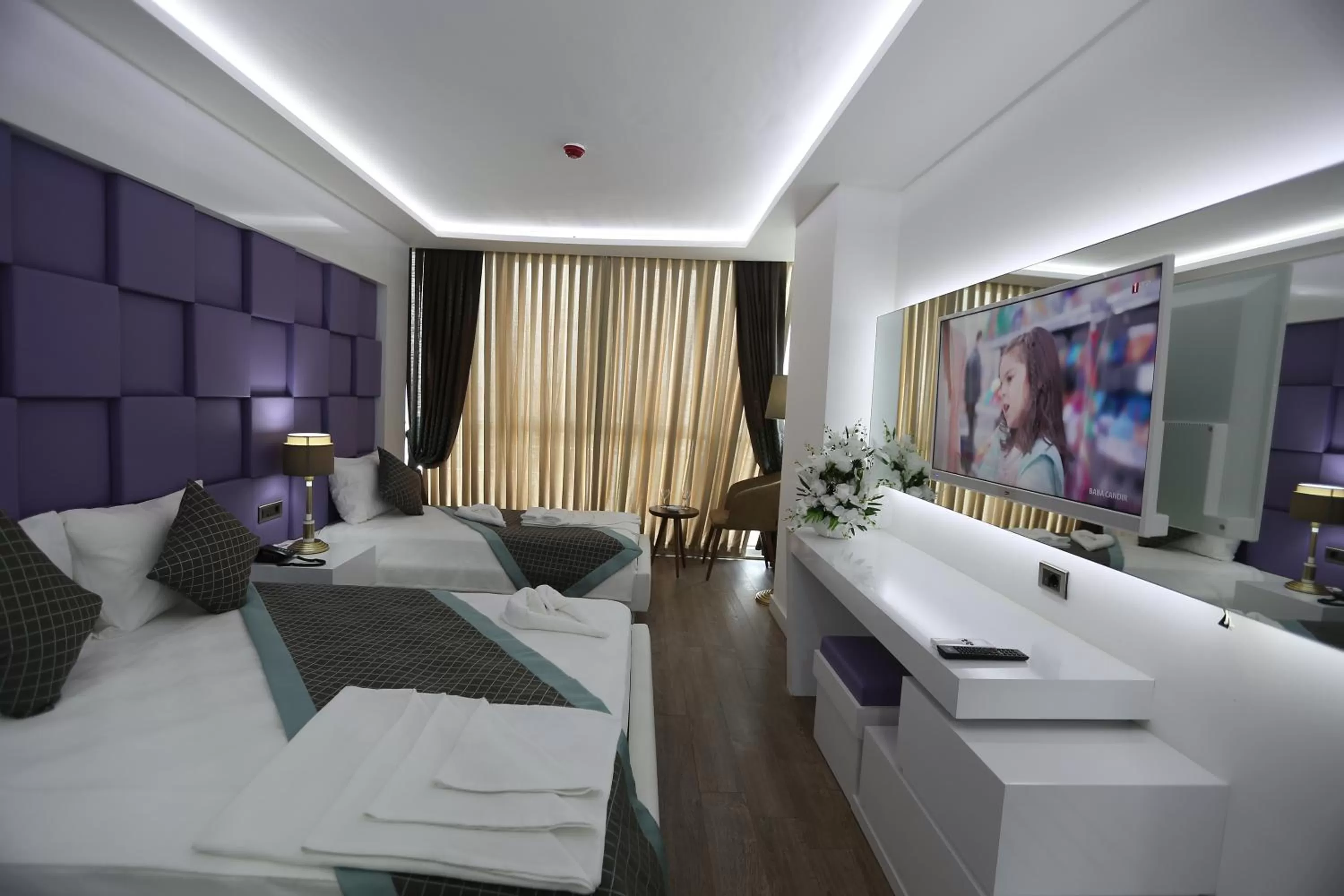 Bed in Elips Royal Hotel & SPA