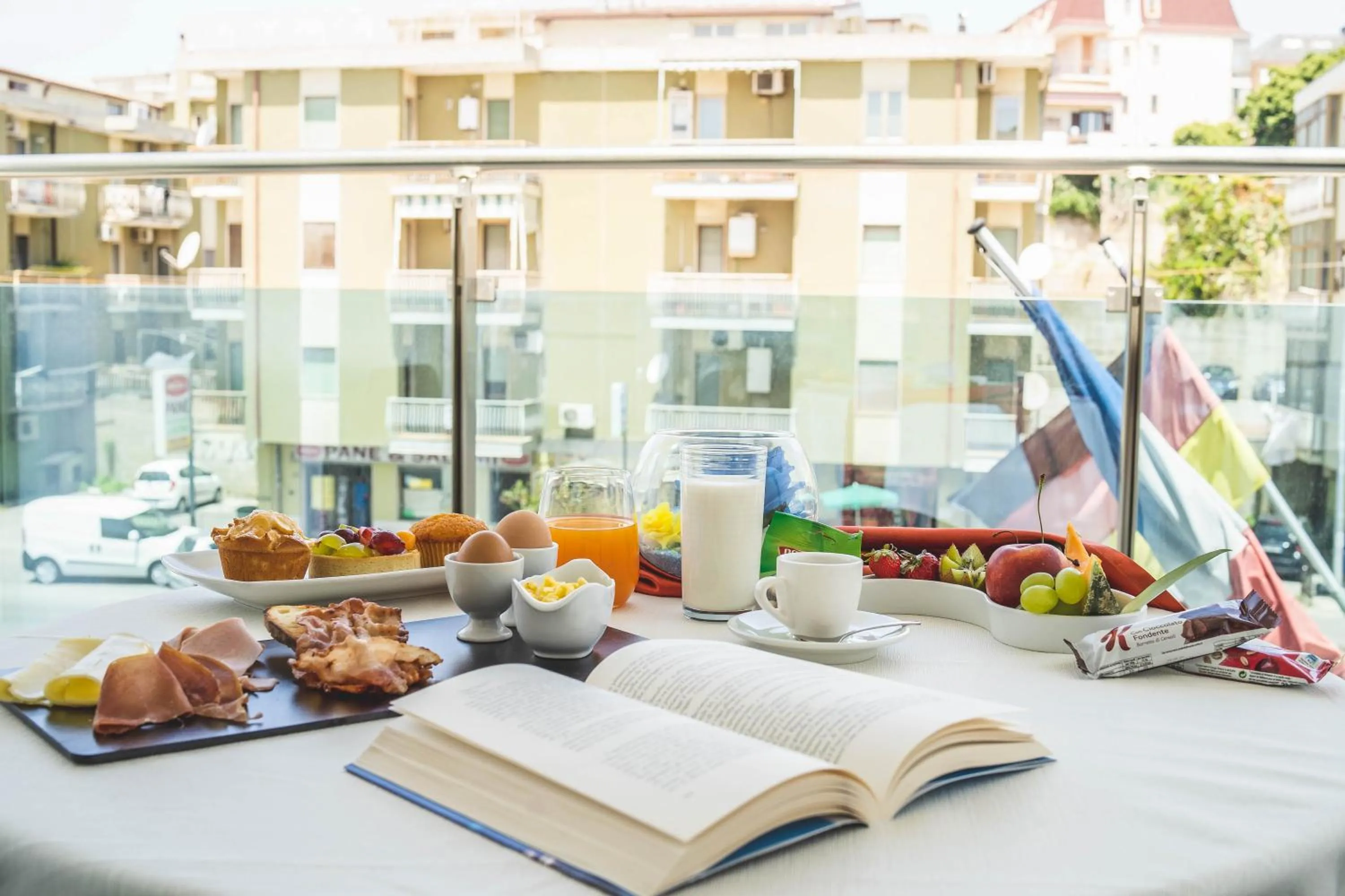 Breakfast in Hotel Niagara