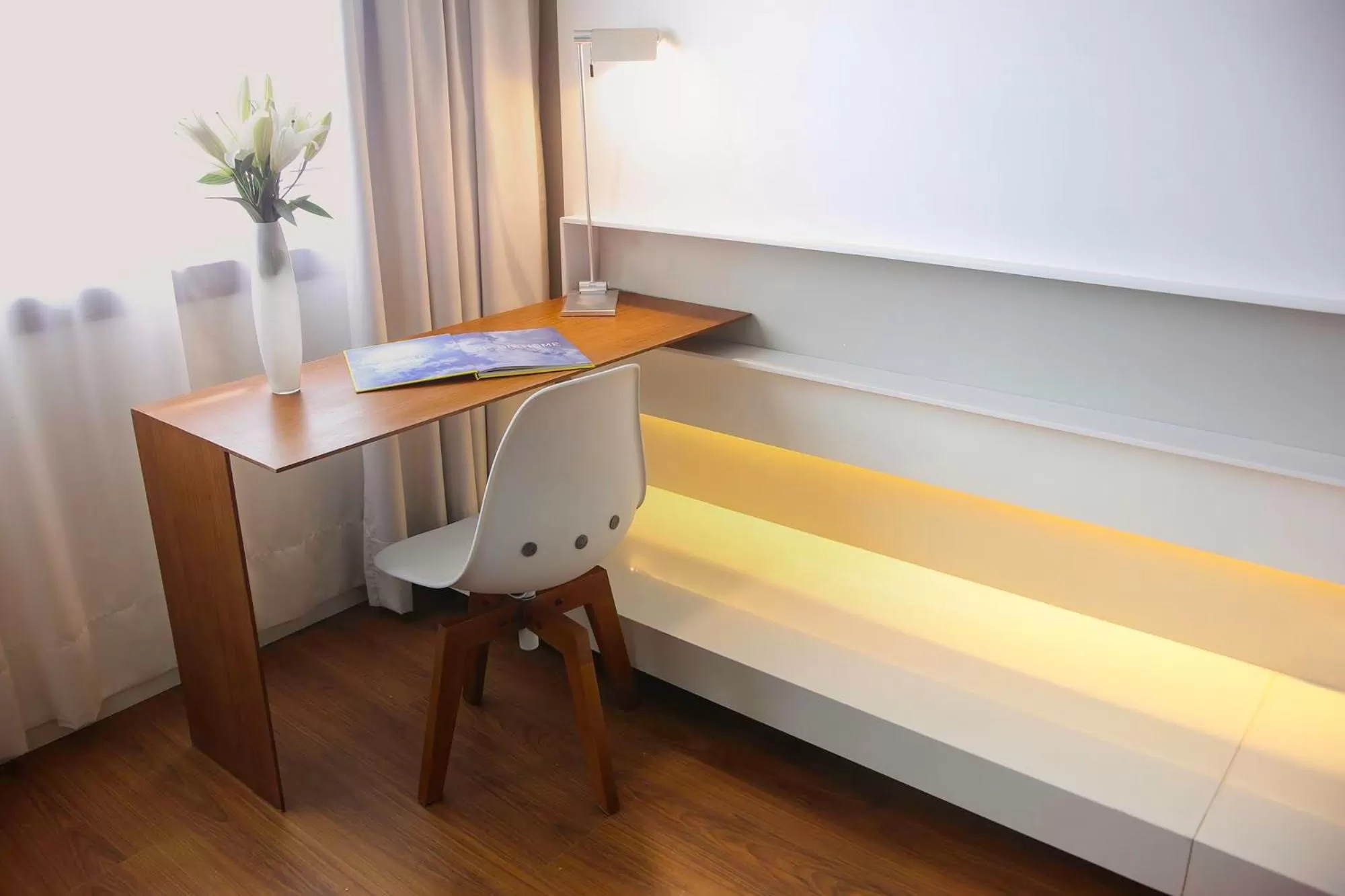 City view, Bed in Esplendor by Wyndham Asuncion