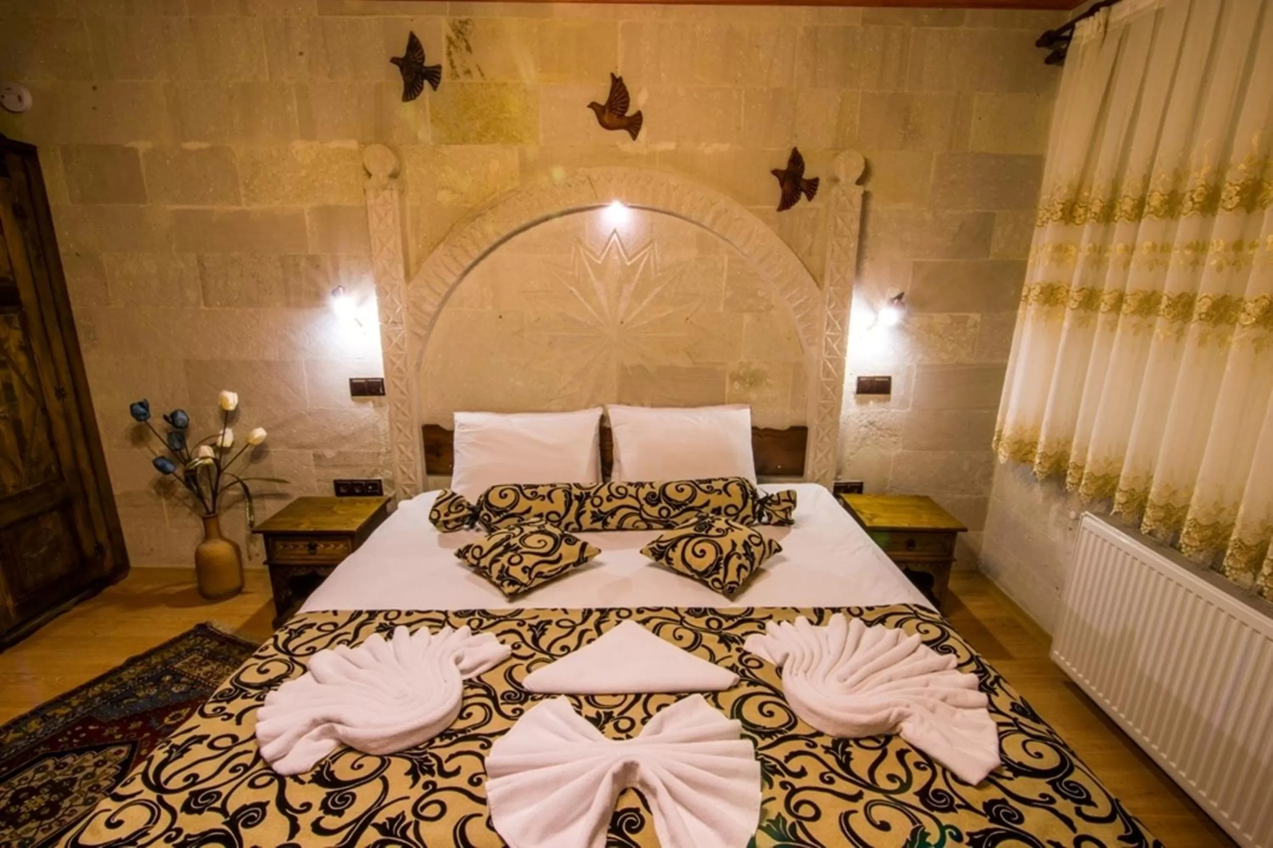 Photo of the whole room, Bed in Historical Goreme House