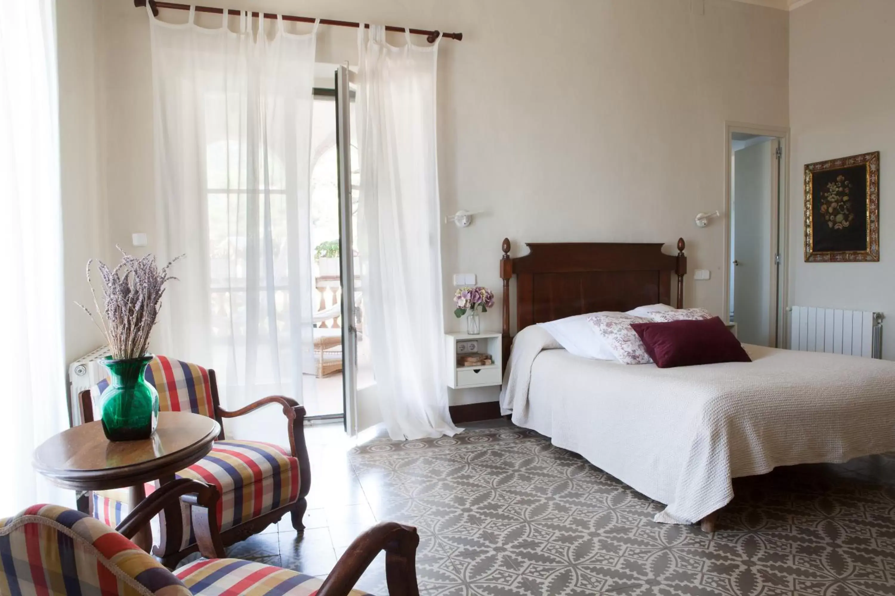 Double Room with Terrace in B&B Can Casadella Double Room with Terrace in B&B Can Casadella