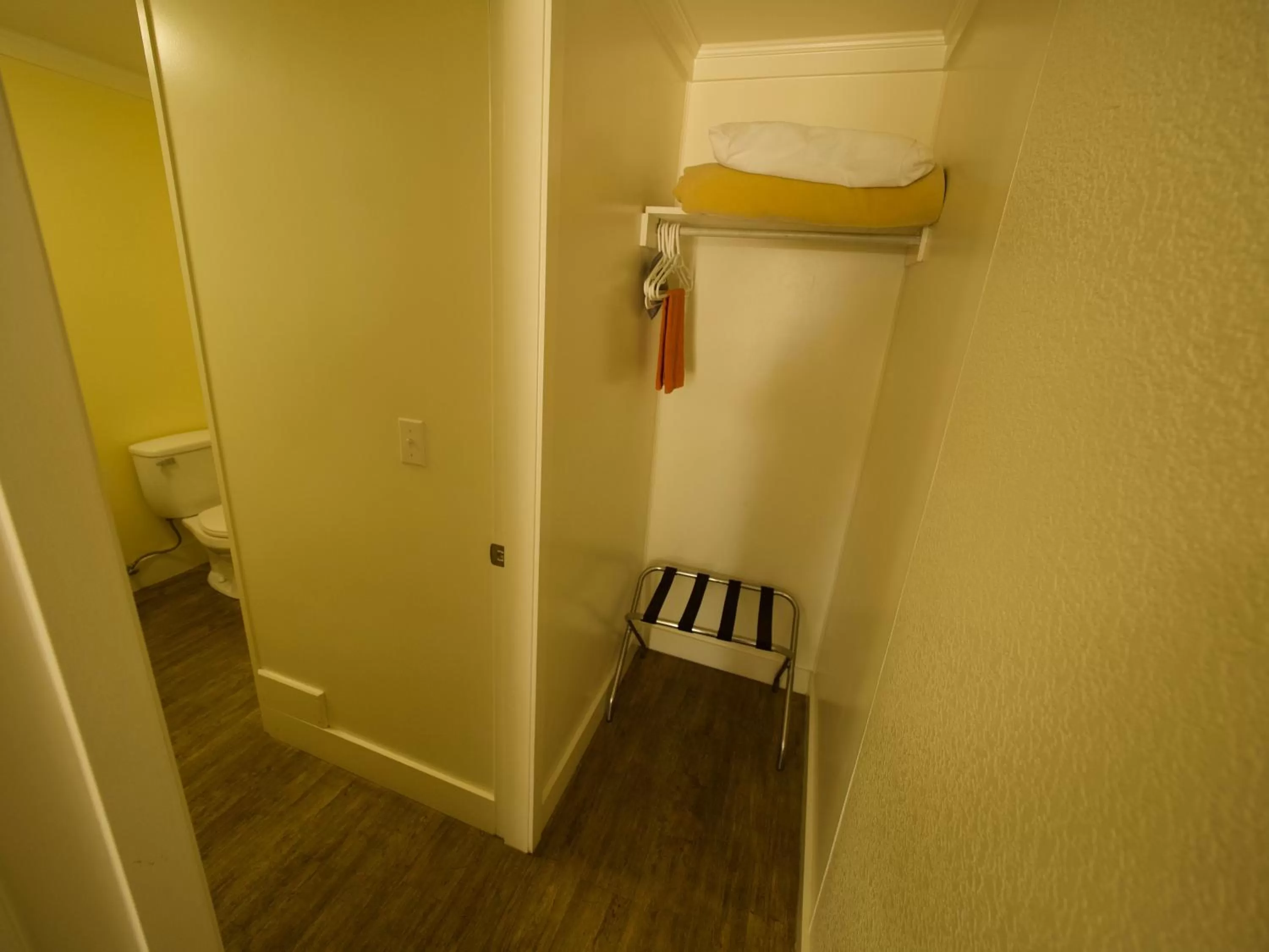 Creston Valley Motel