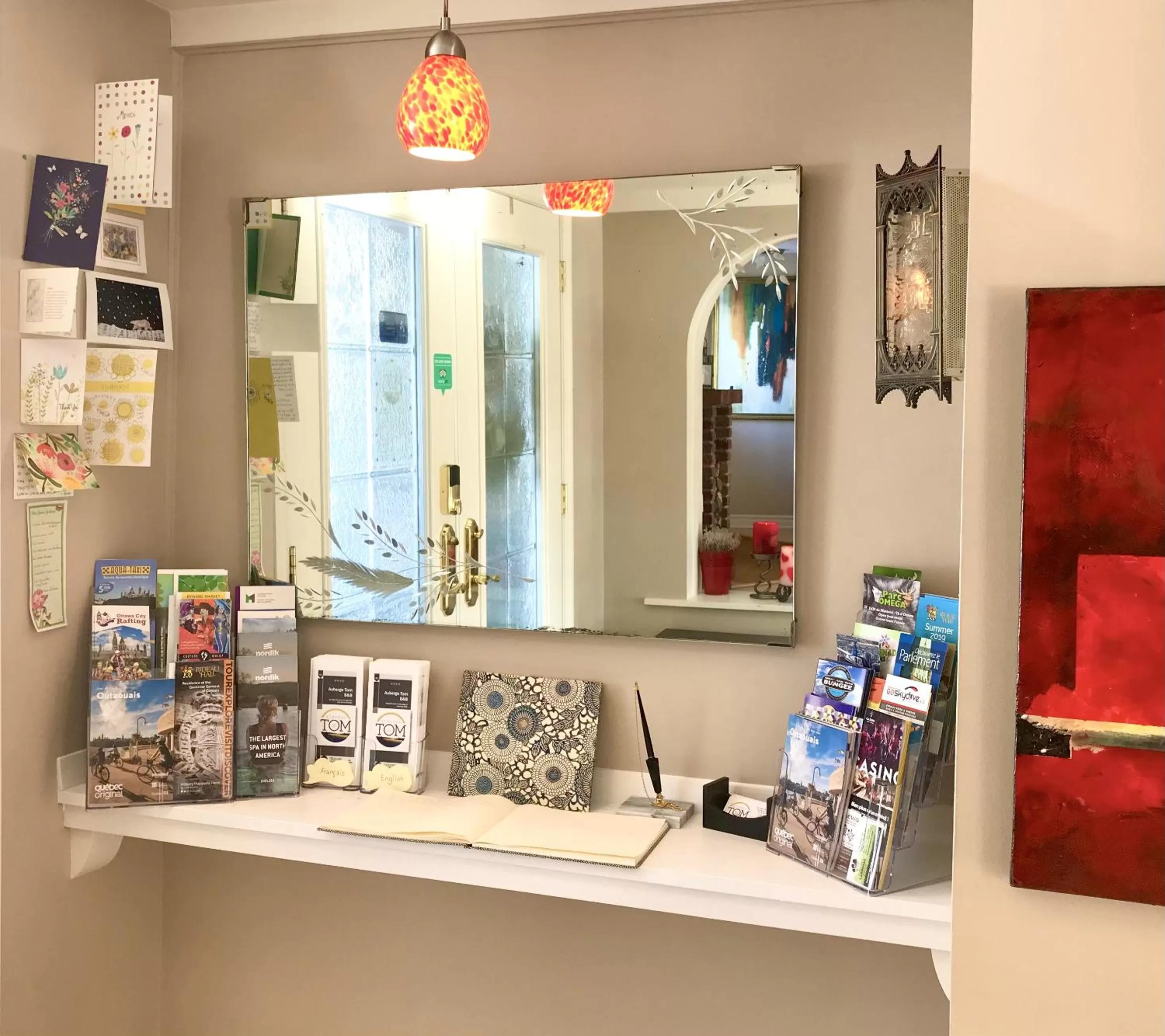 Lobby or reception in Auberge Tom B&B