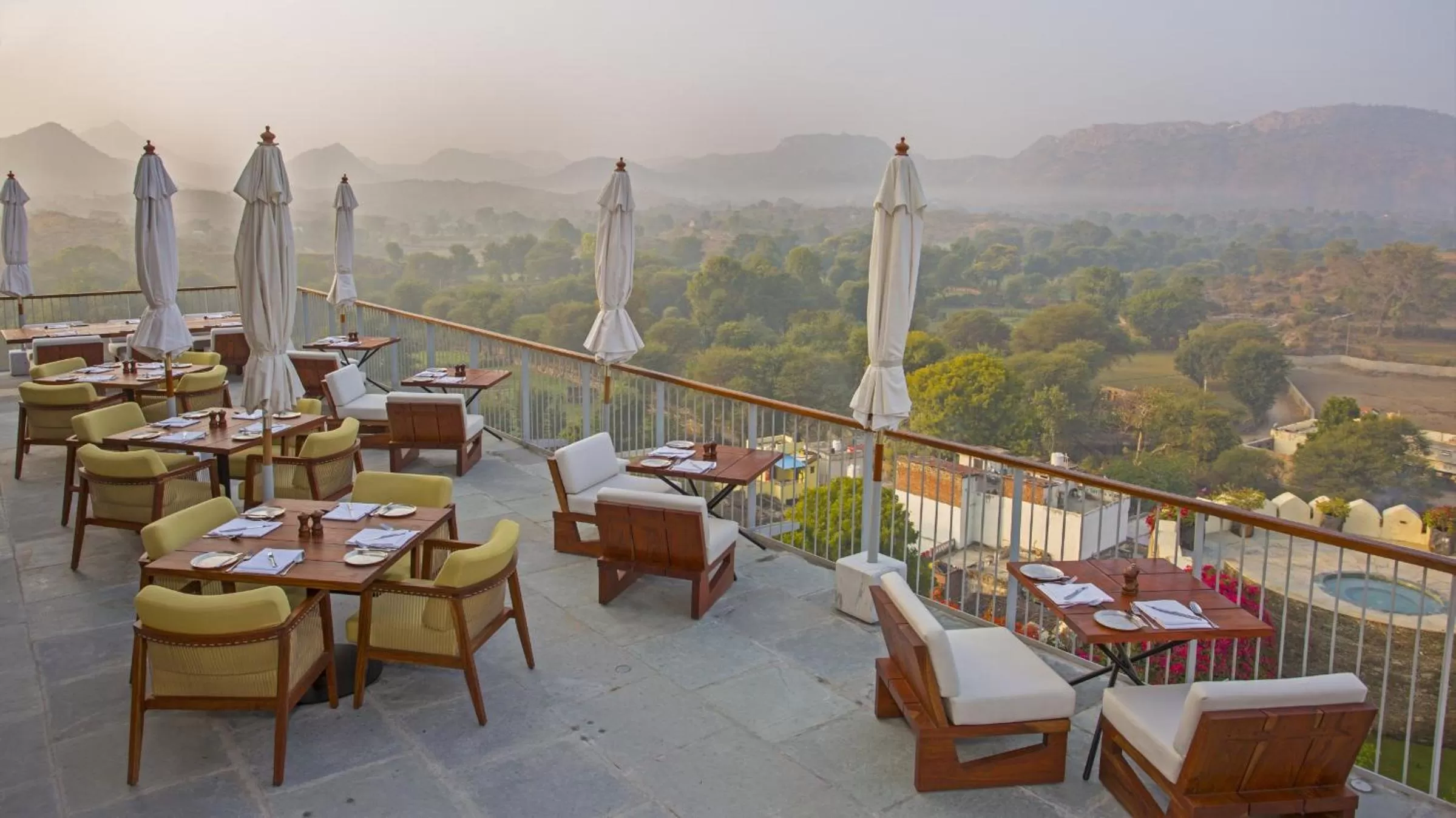 Meals in RAAS Devigarh