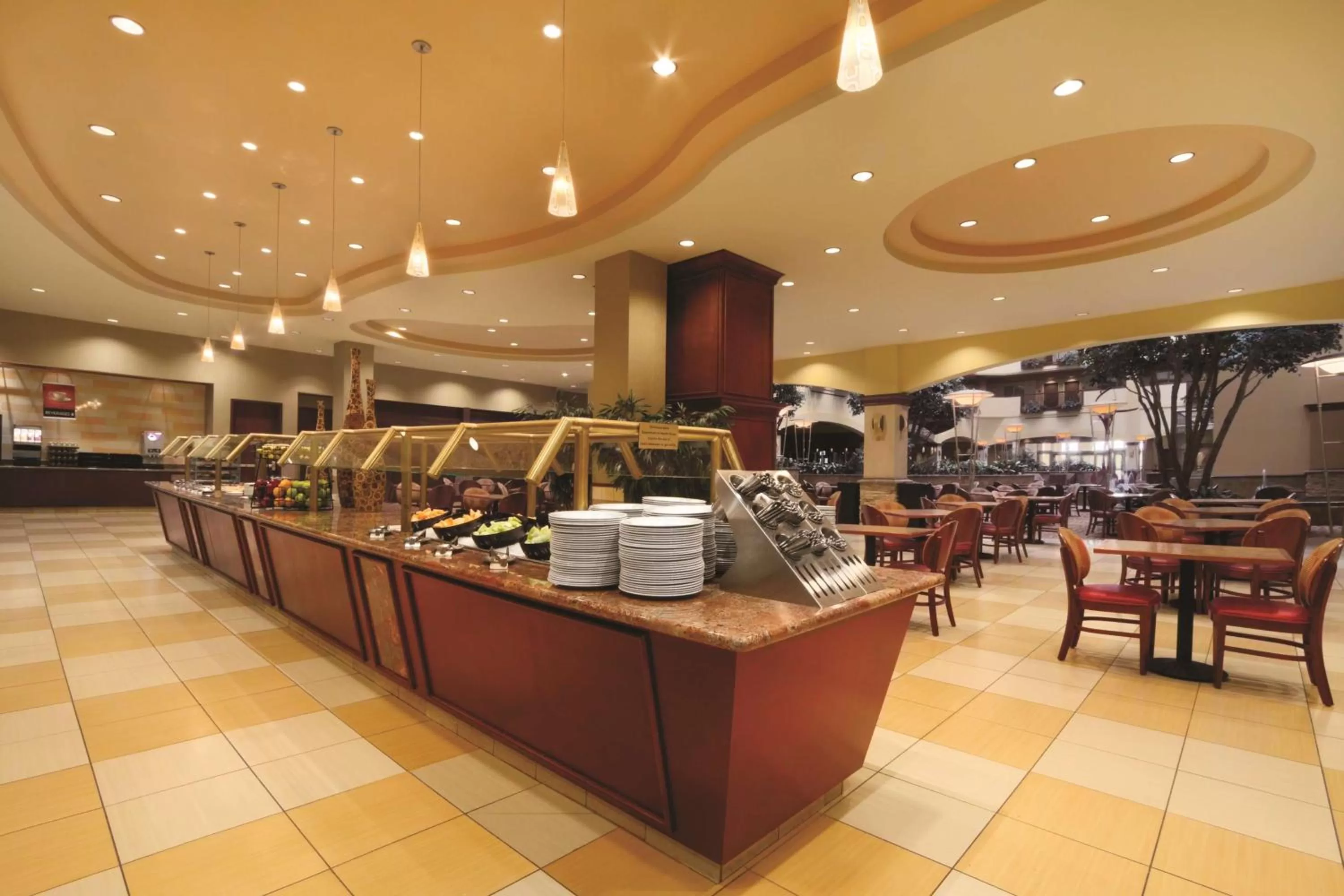 Restaurant/places to eat in Embassy Suites by Hilton Norman Hotel & Conference Center