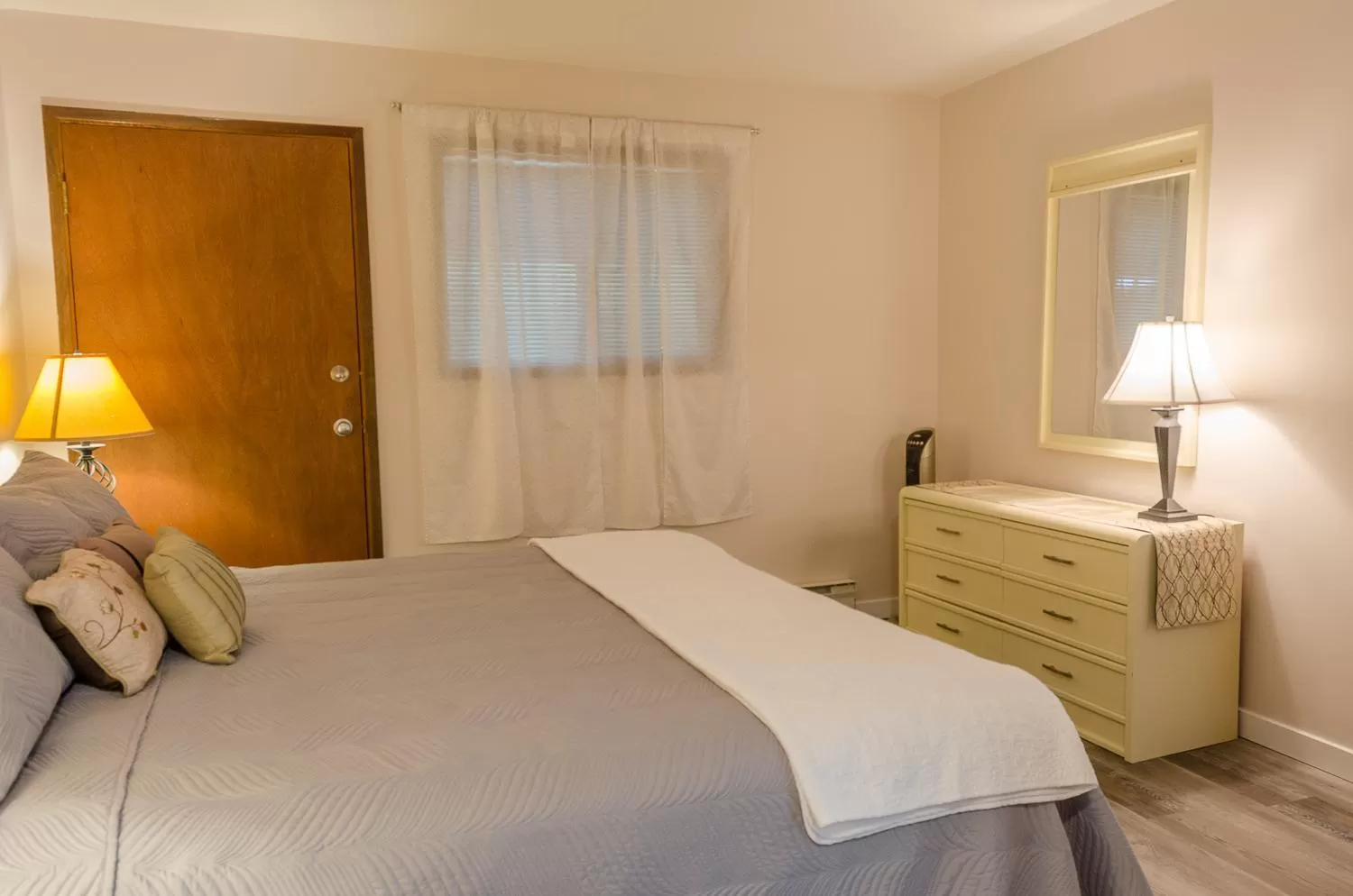 Deluxe King Suite in St. Andrews By The Lake