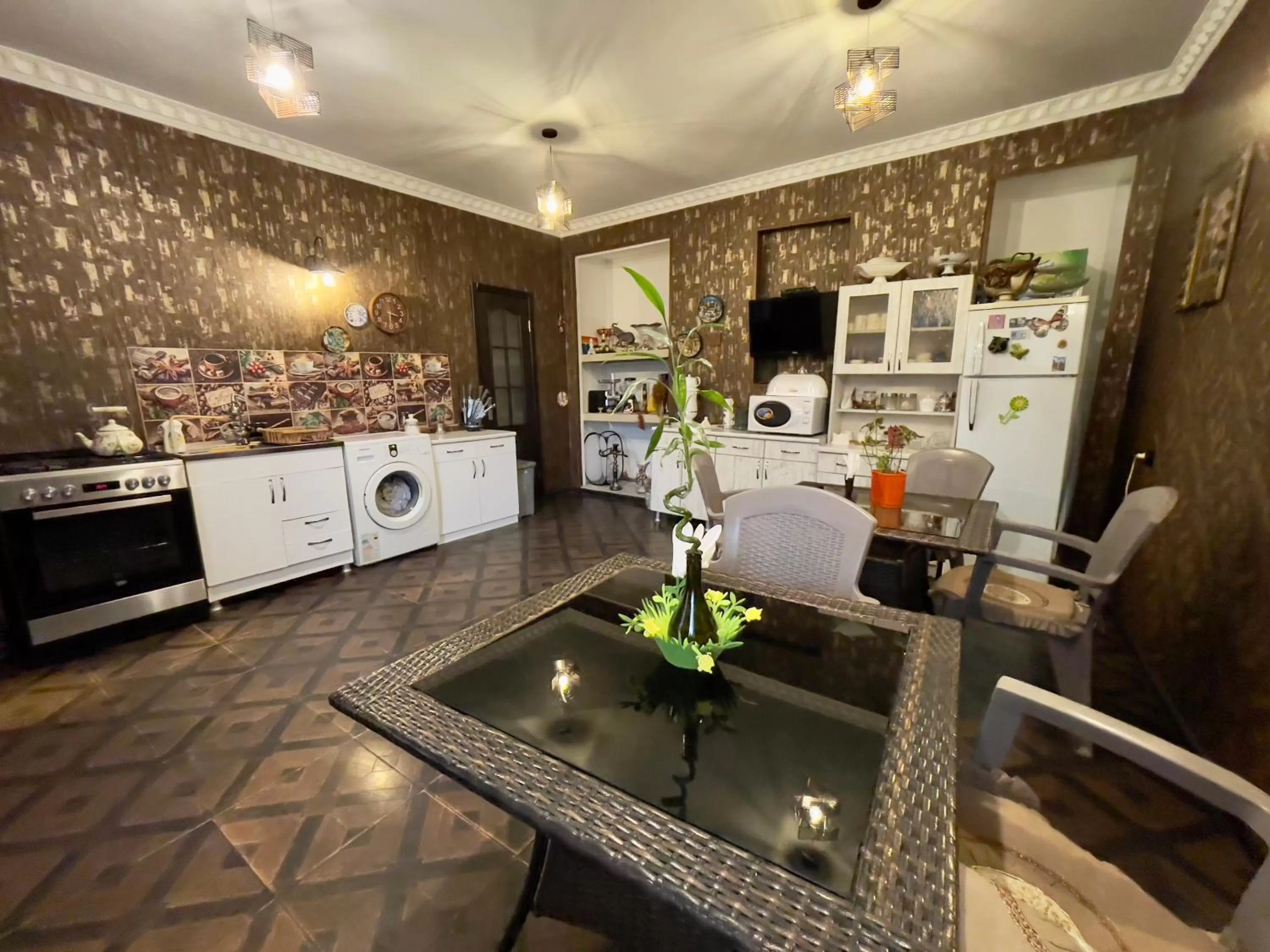 Communal kitchen, Kitchen/Kitchenette in Hotel Maria