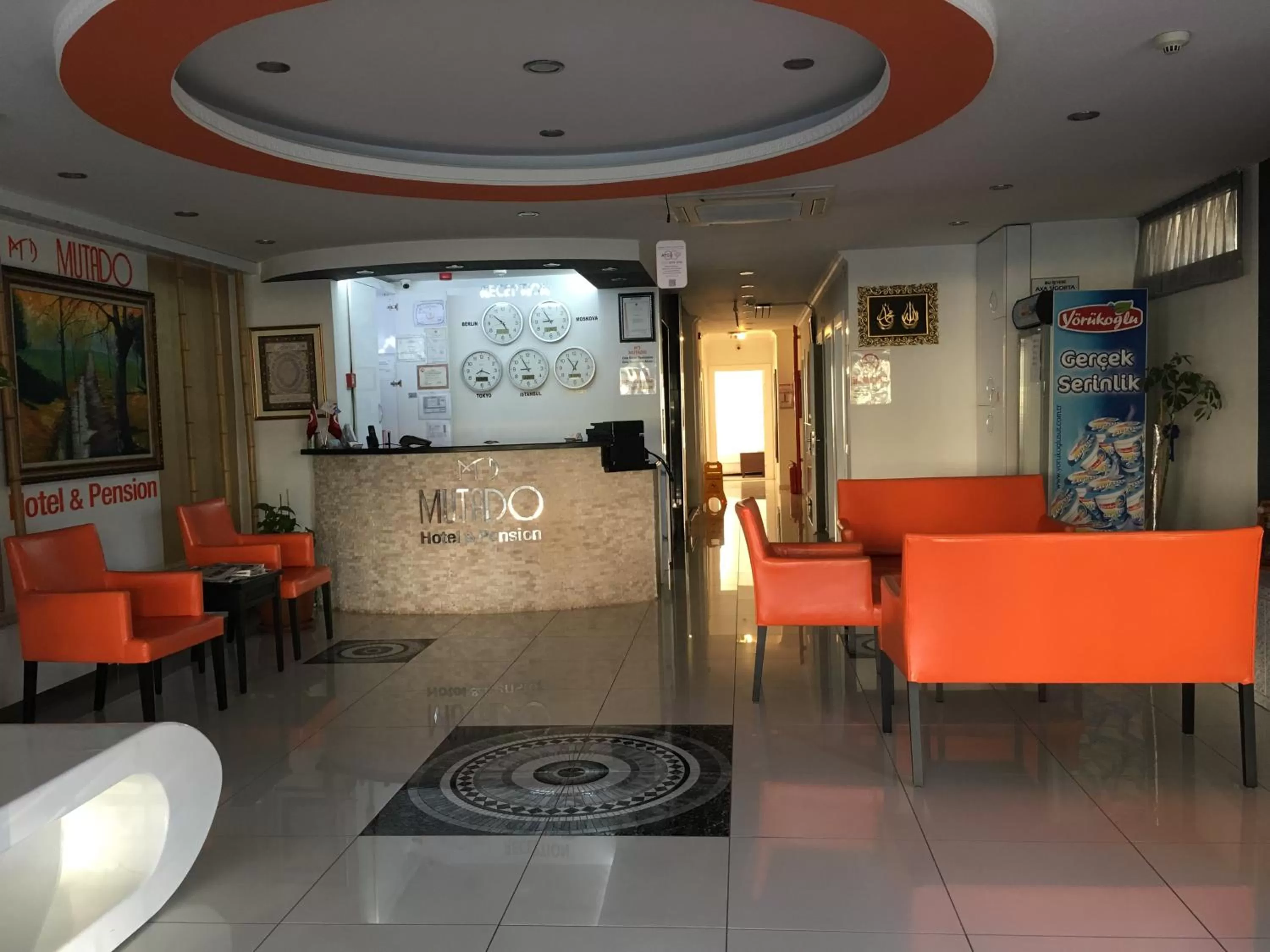 Lobby or reception, Restaurant/Places to Eat in Mutado Hotel