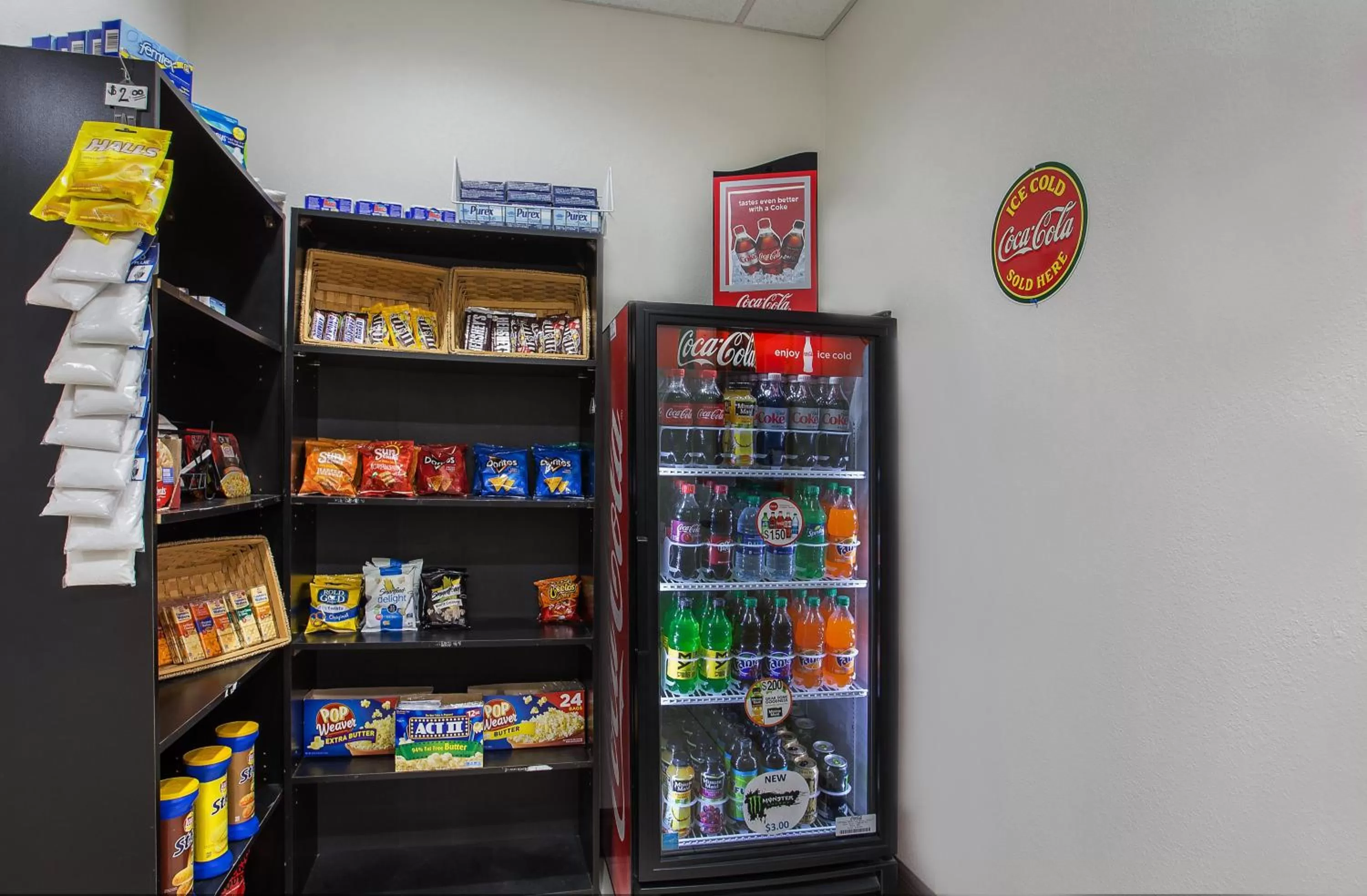 Lobby or reception in Holiday Inn Express & Suites Morristown by IHG