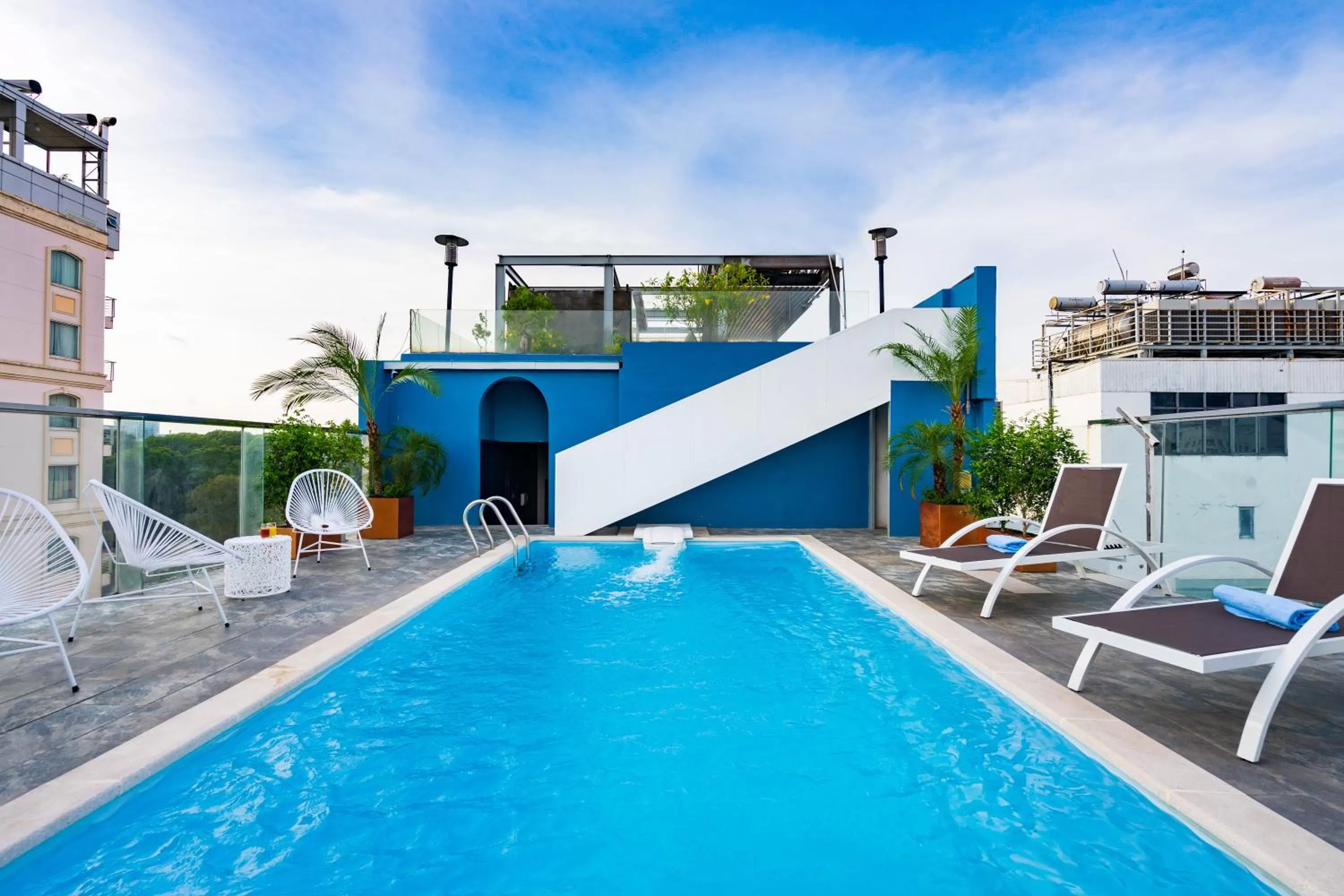 Swimming pool in Jovia Hotel