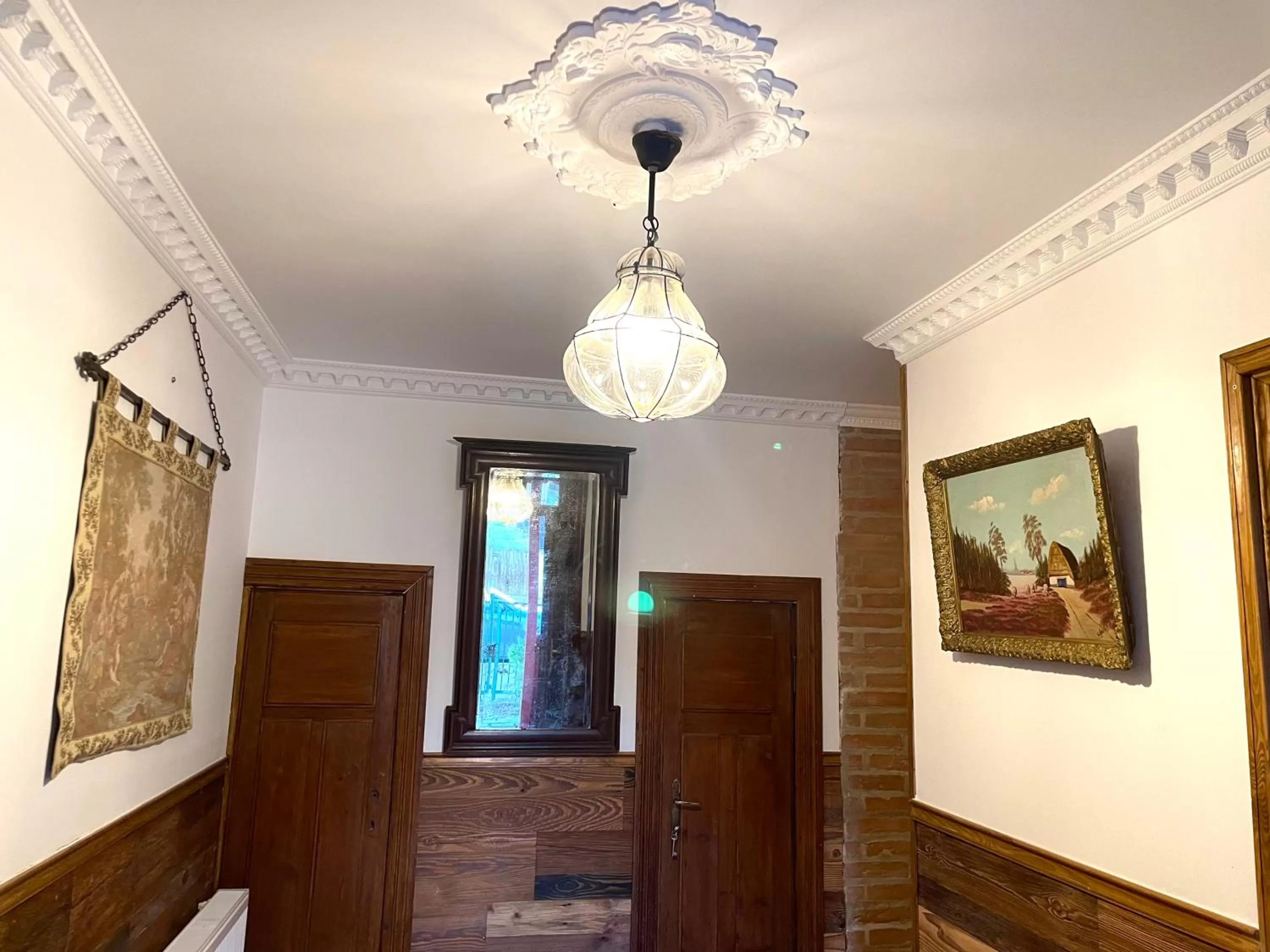 CHATA OTWARTYCH OKIENNIC Pokoje Gościnne