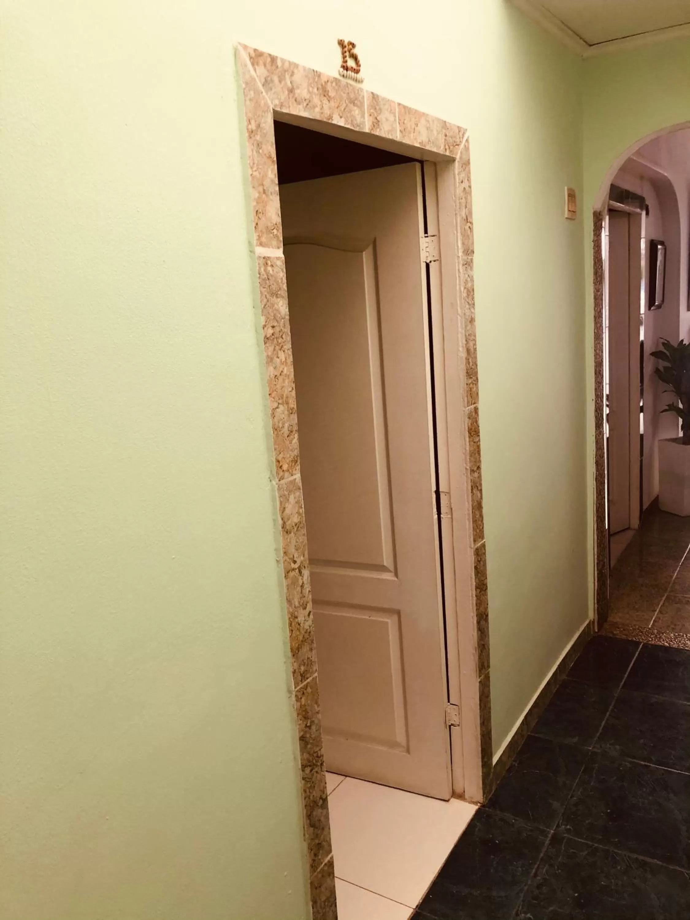 Tita’s Airport Hotel