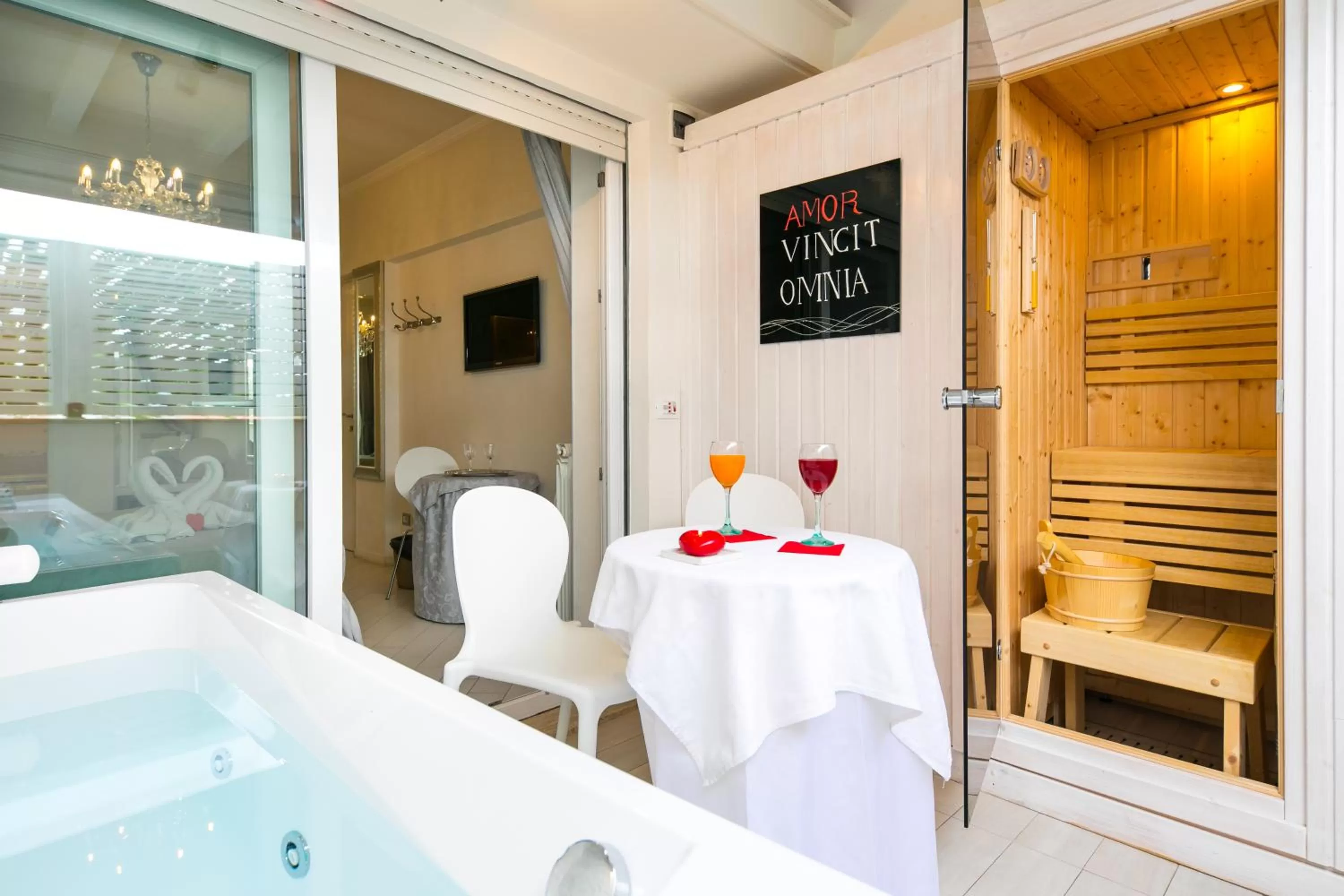 Photo of the whole room in Suites Roma Tiburtina