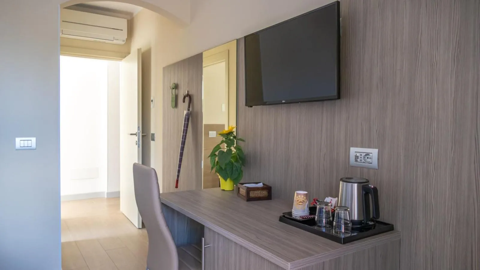 Coffee/tea facilities in Hotel Casa Marinella