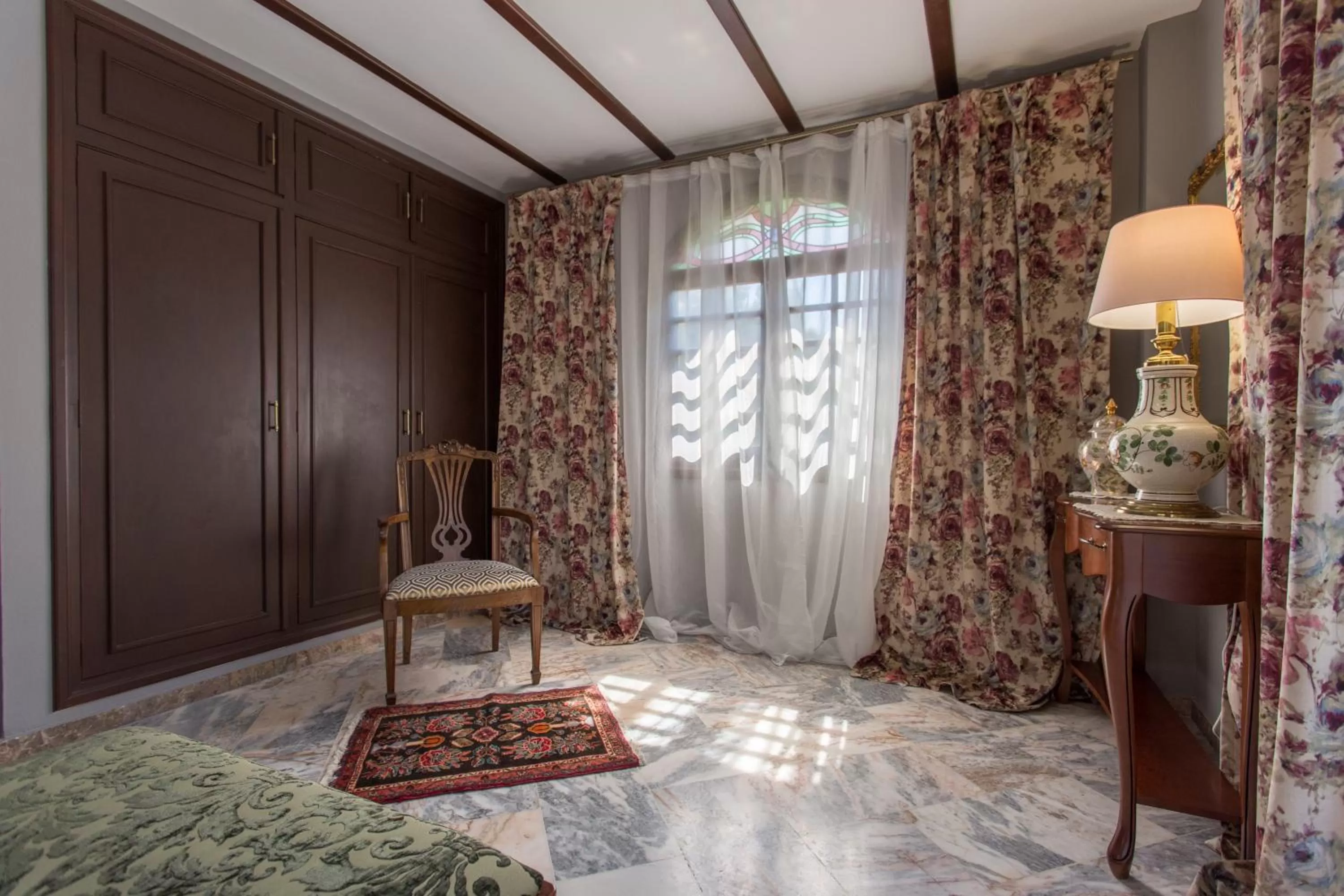 Apartamentos Gaudi Style