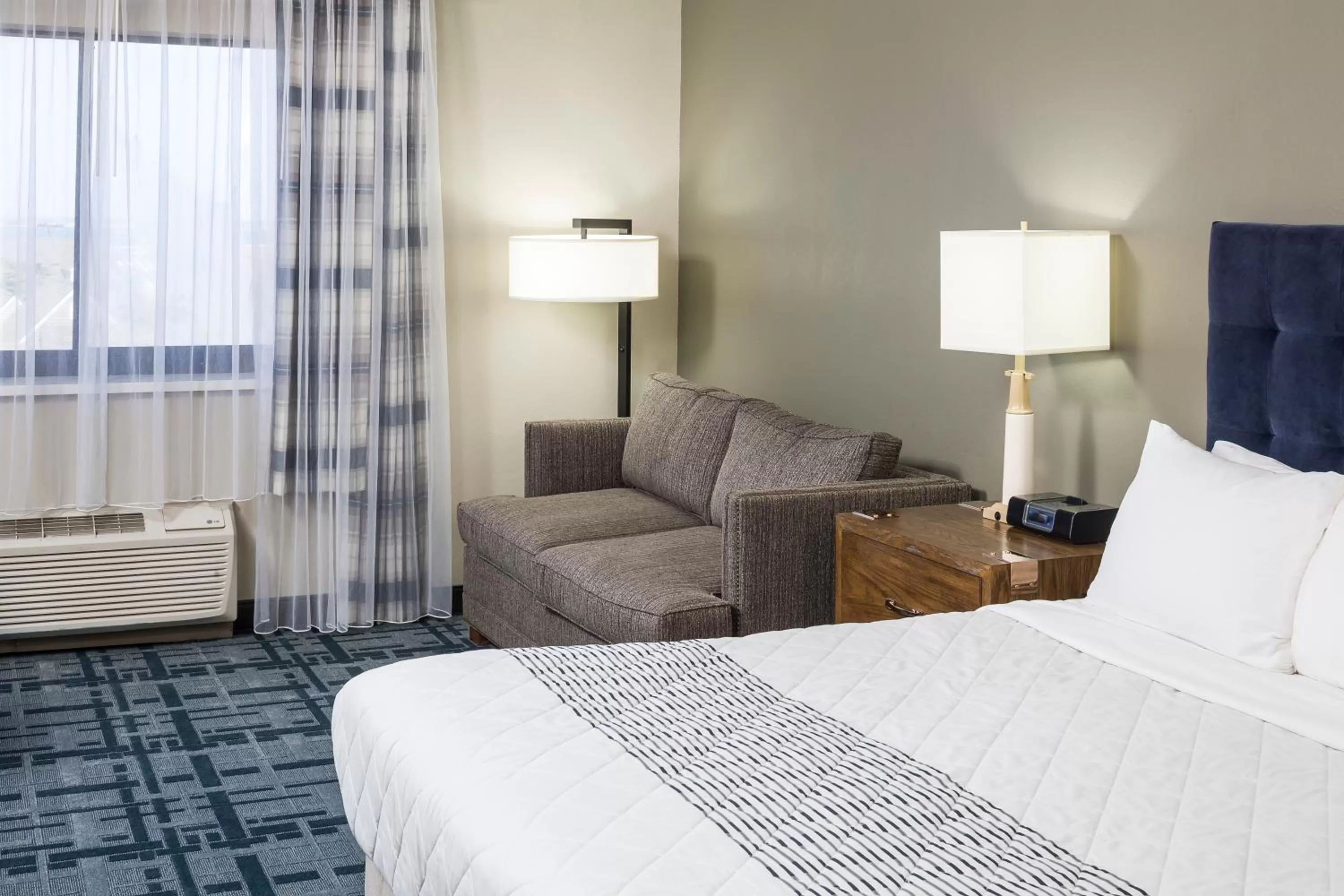 Bedroom, Bed in Hotel 1620 Plymouth Harbor