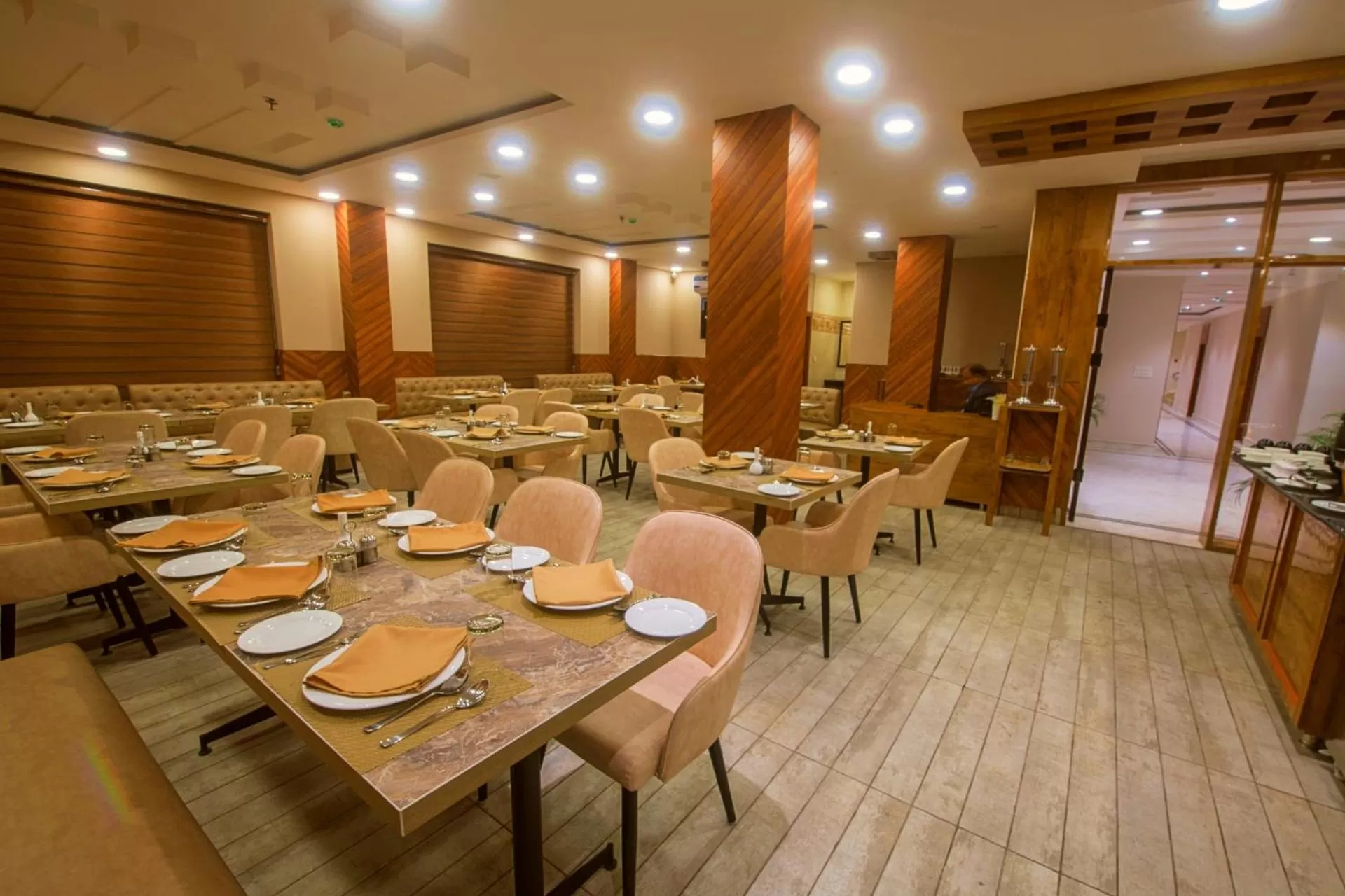 Restaurant/Places to Eat in Shivaay Morex- A Vegetarian Hotel