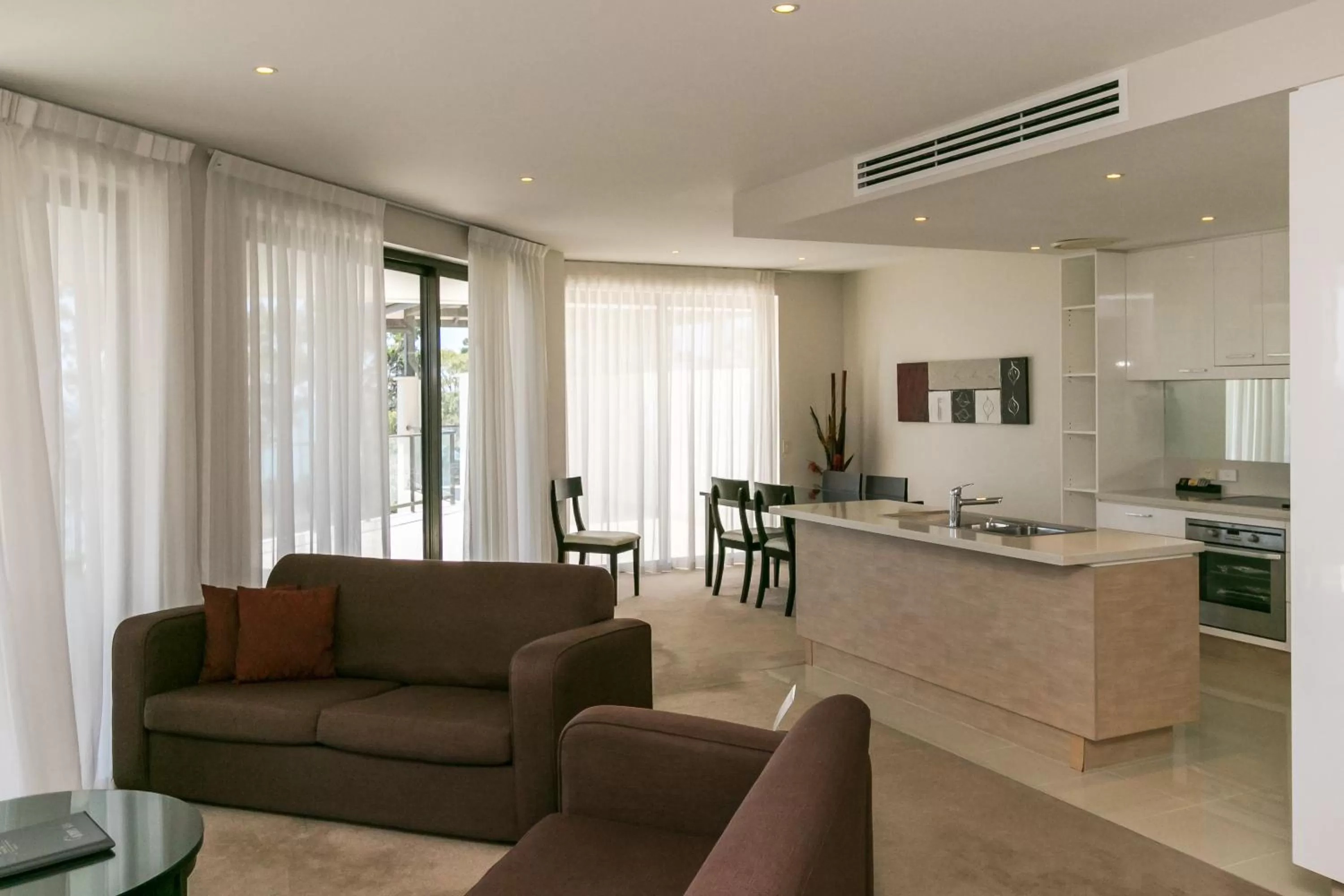 Photo of the whole room in Grand Mercure Allegra Hervey Bay