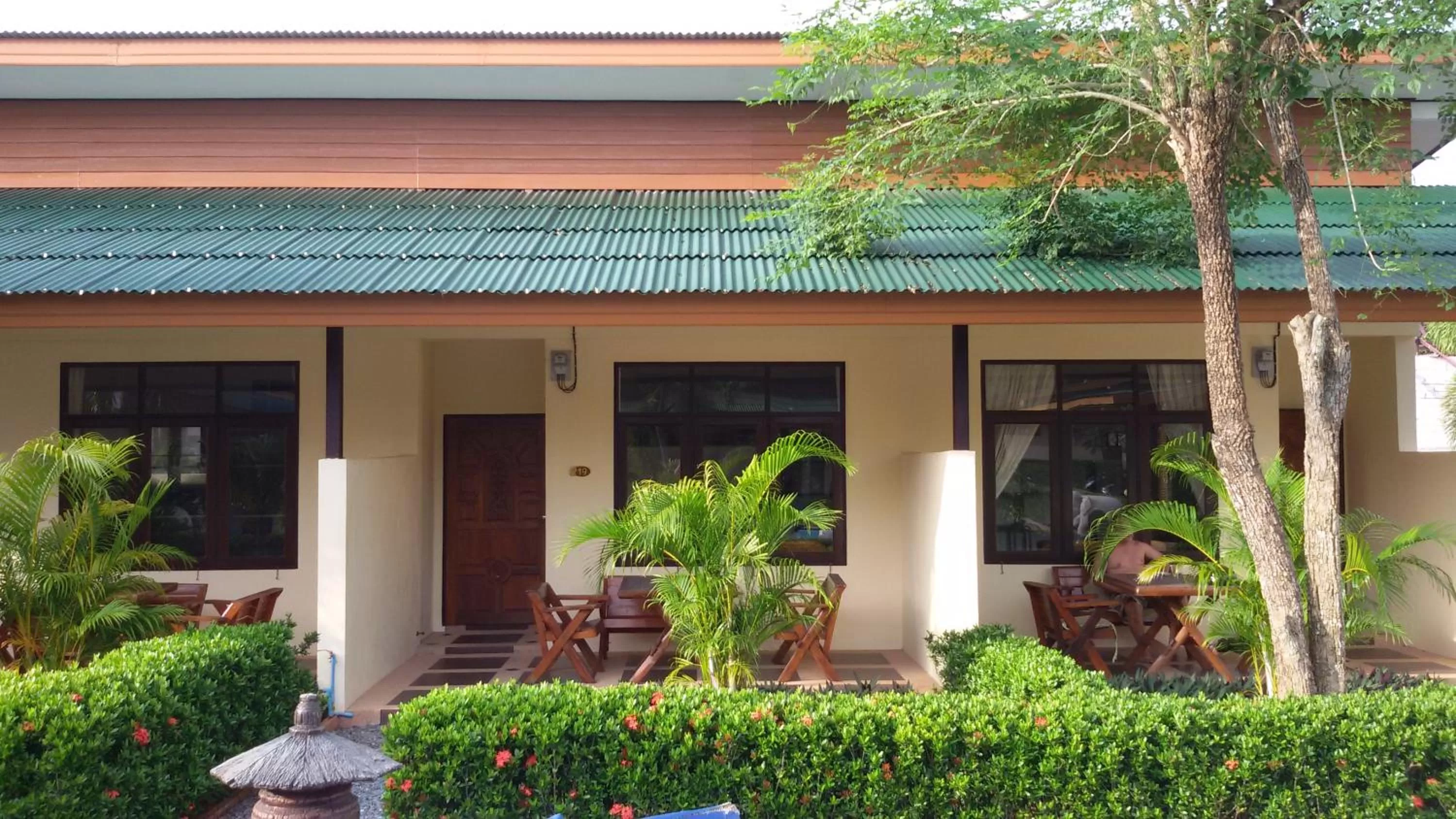 Jungle Village Bungalow