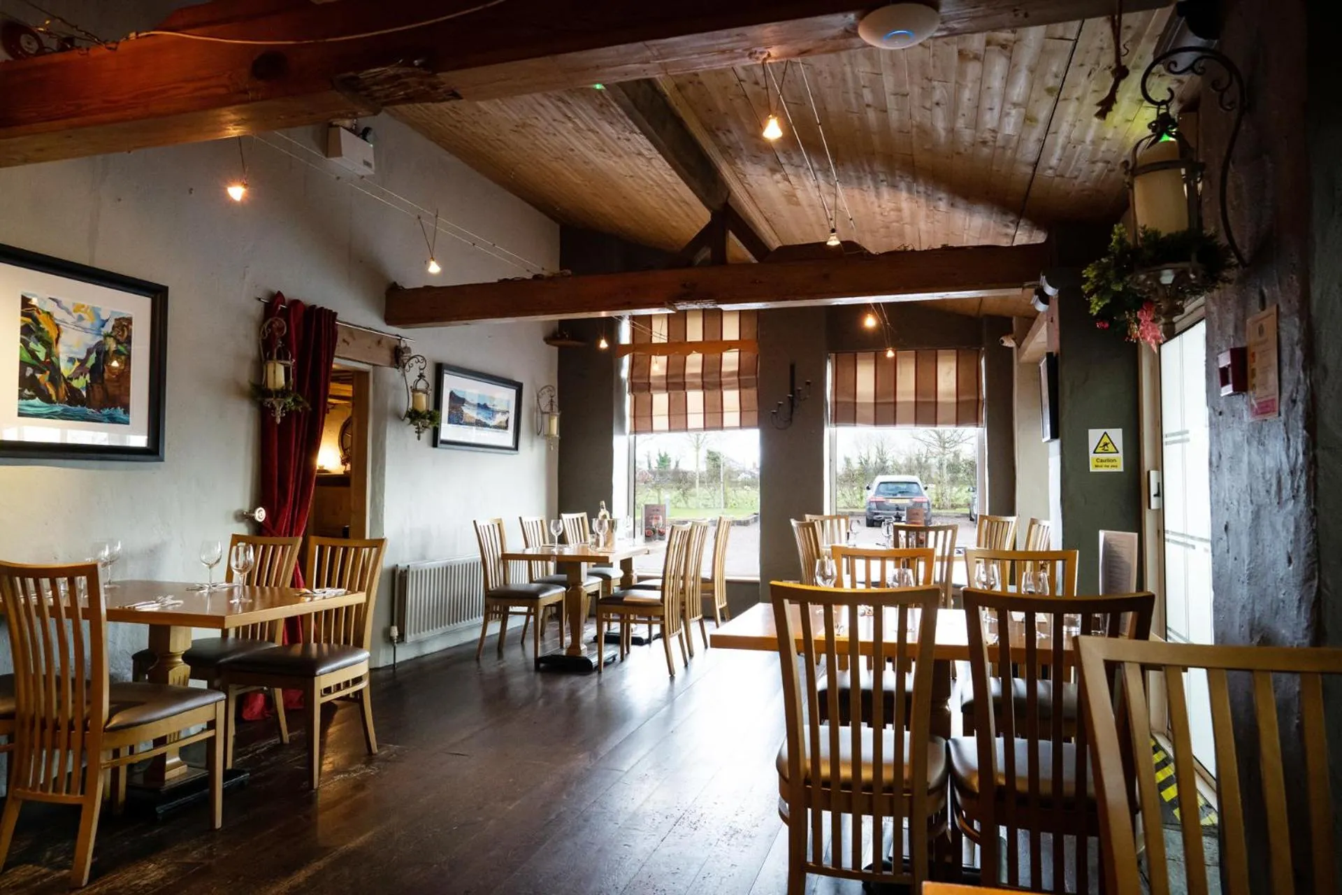 Restaurant/places to eat in Ballyrobin Hotel