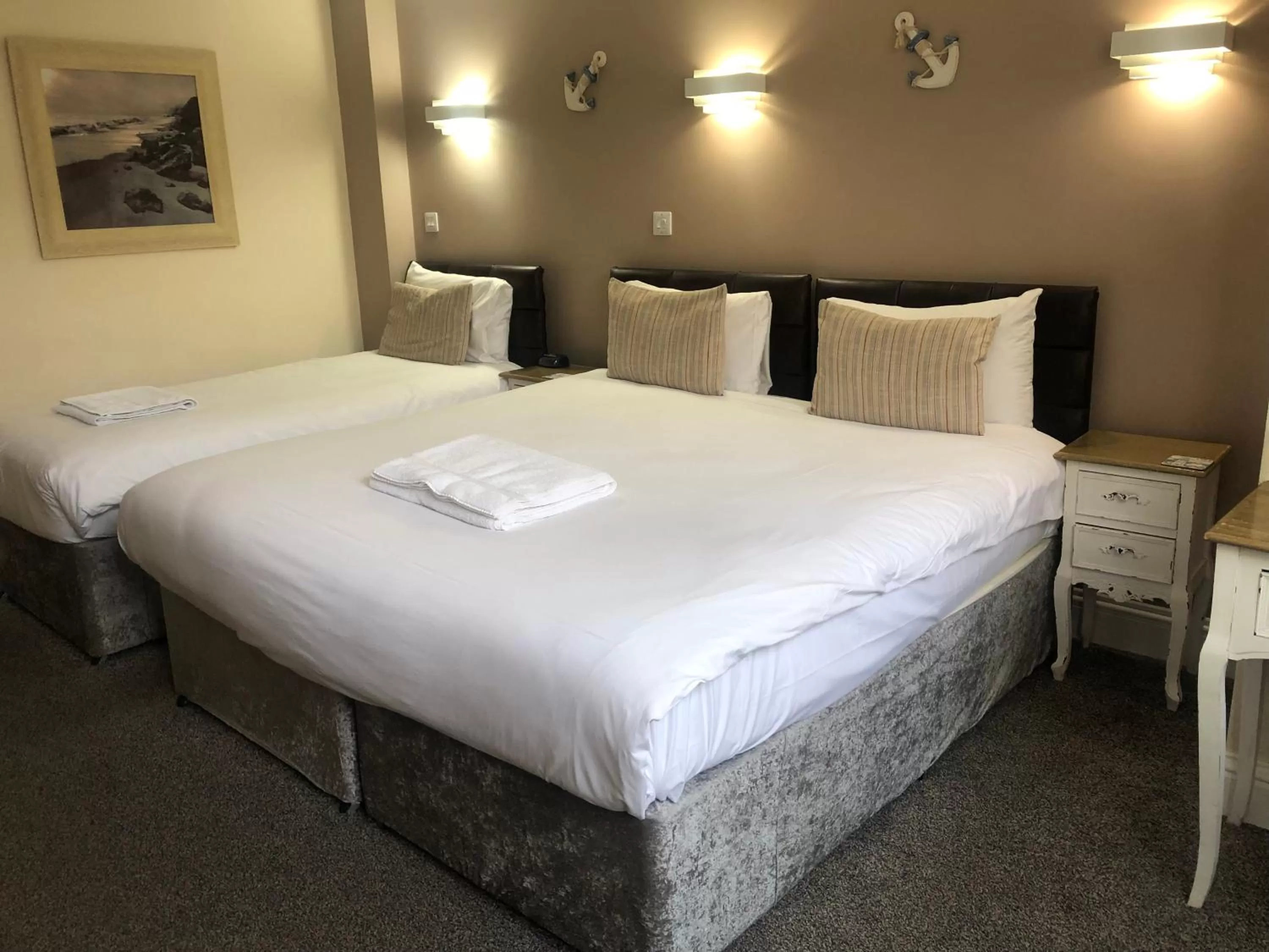 Bed in Queen Phillippa