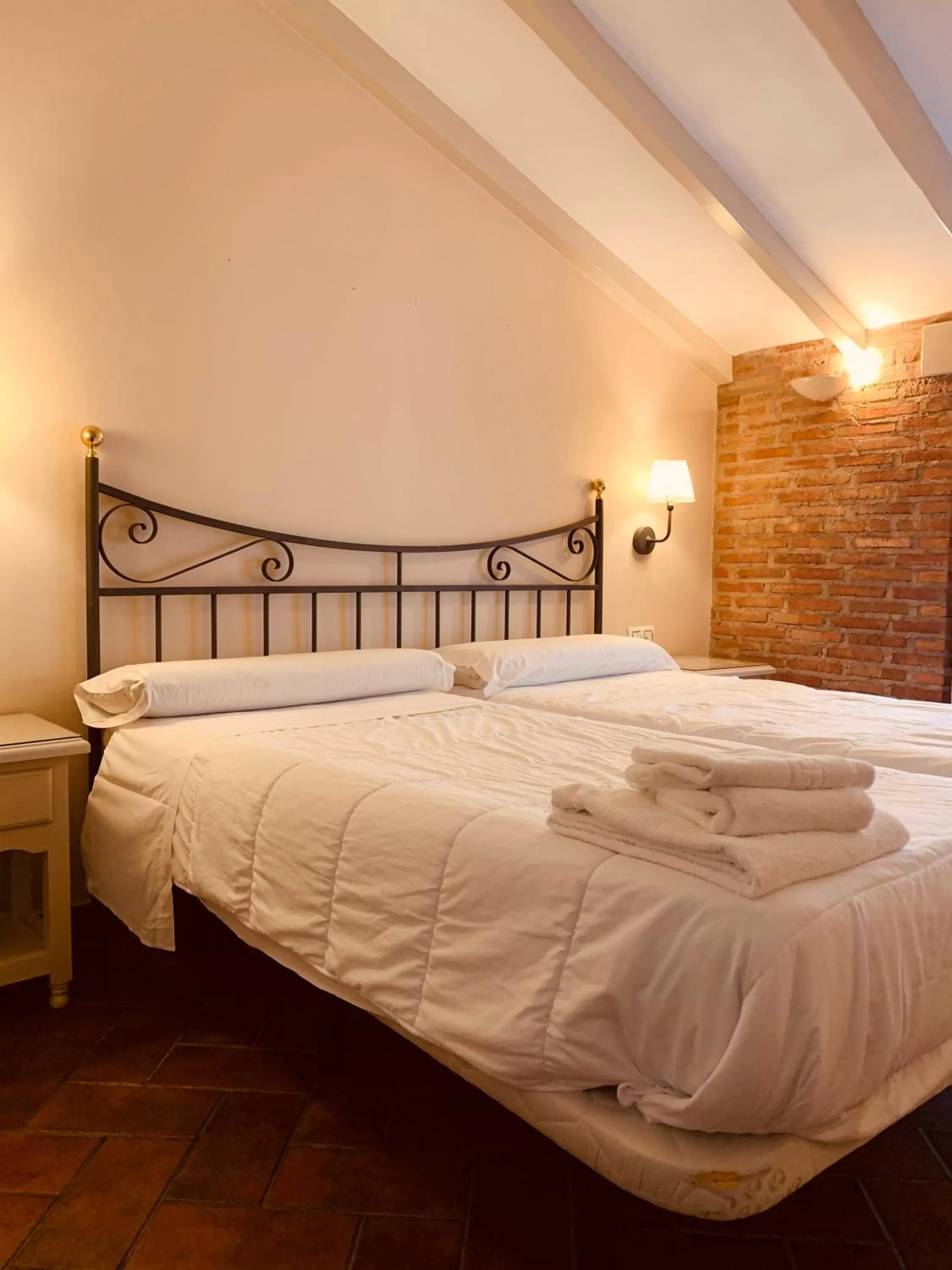 Bed in Hotel Plaza Grande