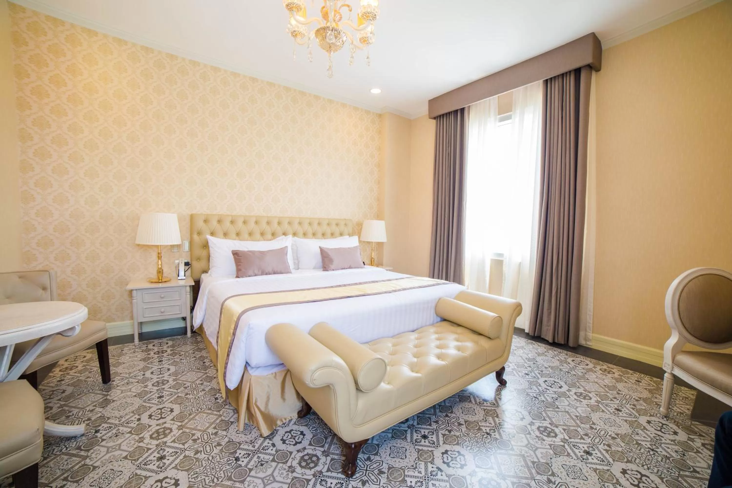 Junior Suite in Rizal Park Hotel