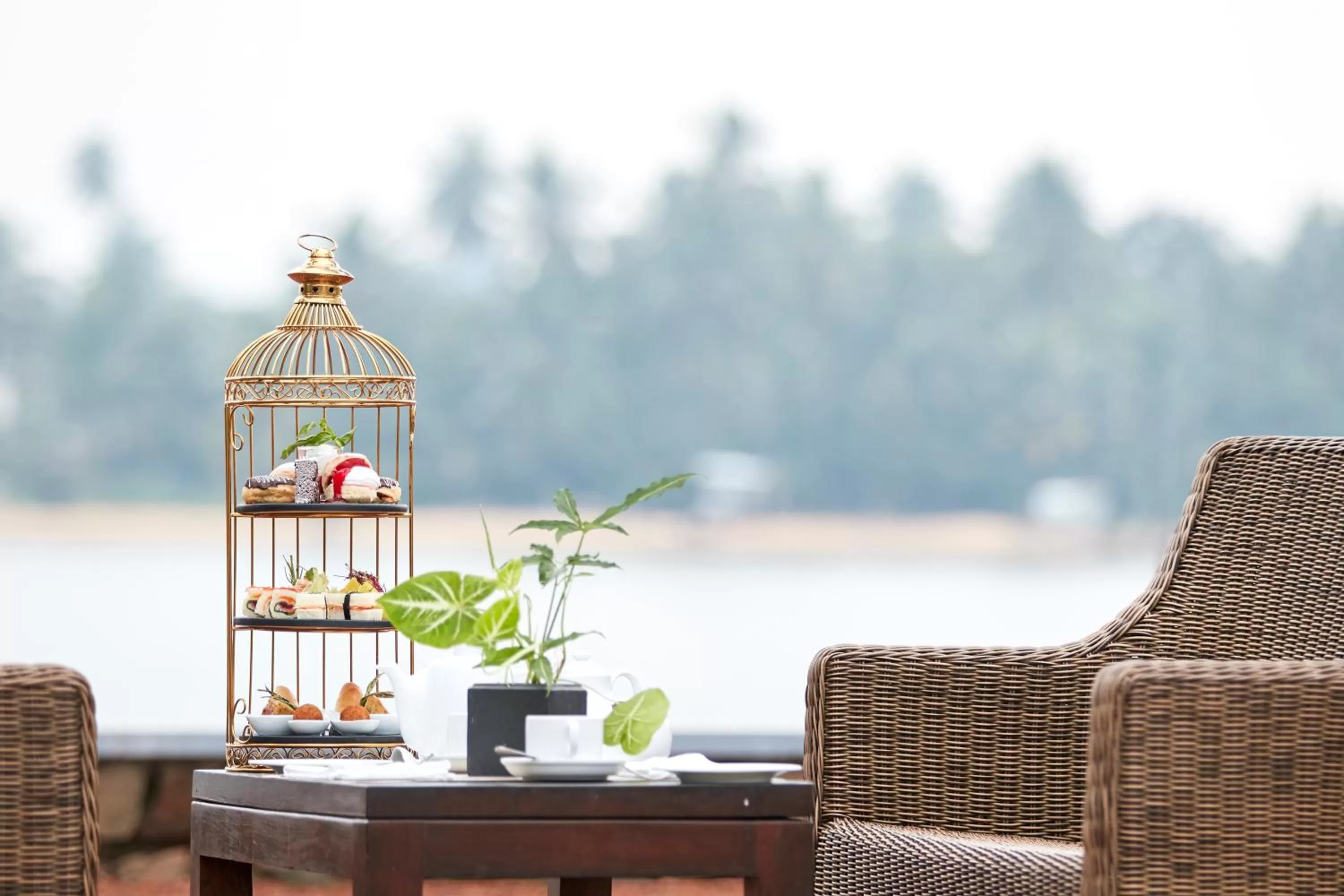 Food and drinks in Avani Kalutara Resort