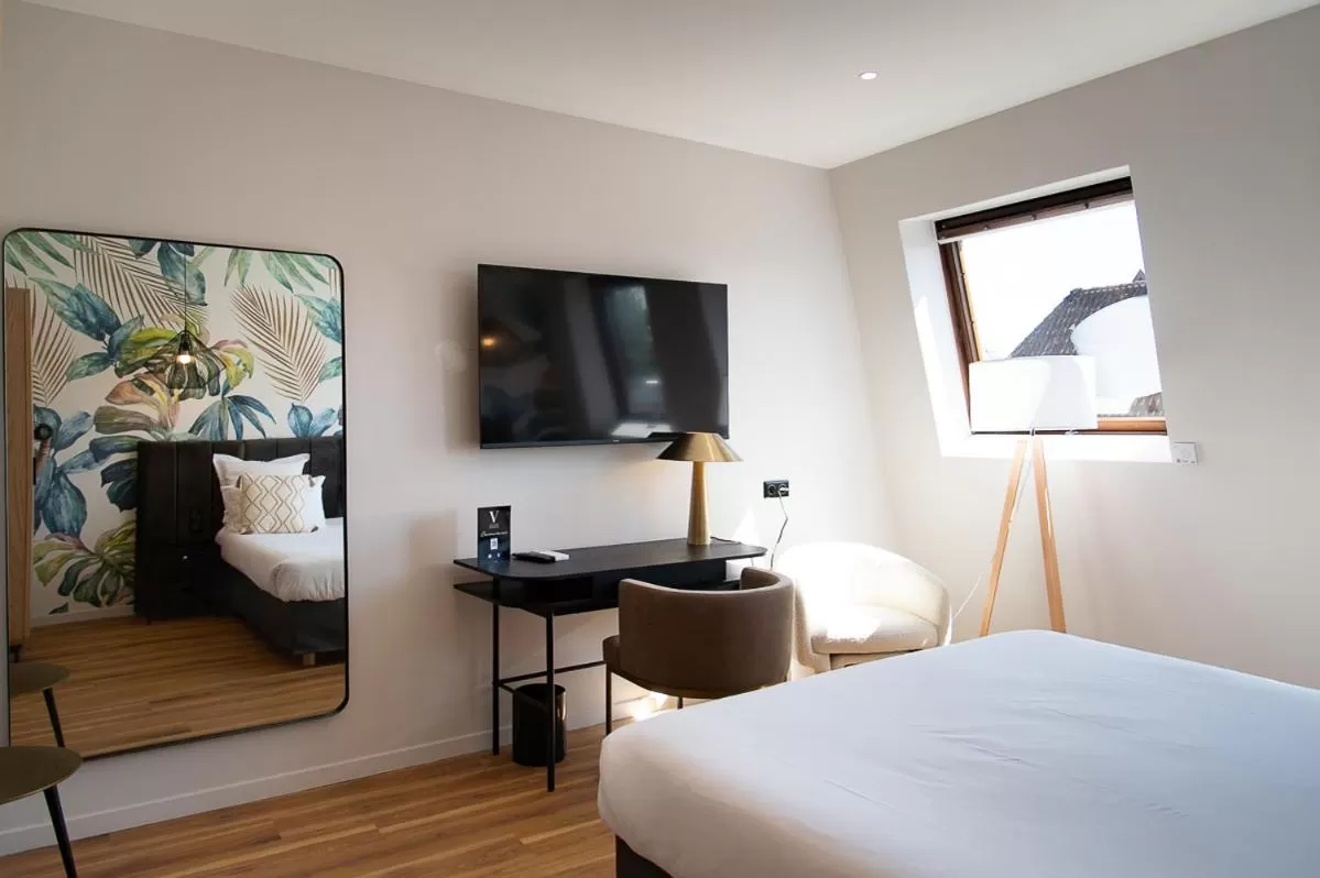 Bed in Hôtel Restaurant Vaillant Colmar Nord