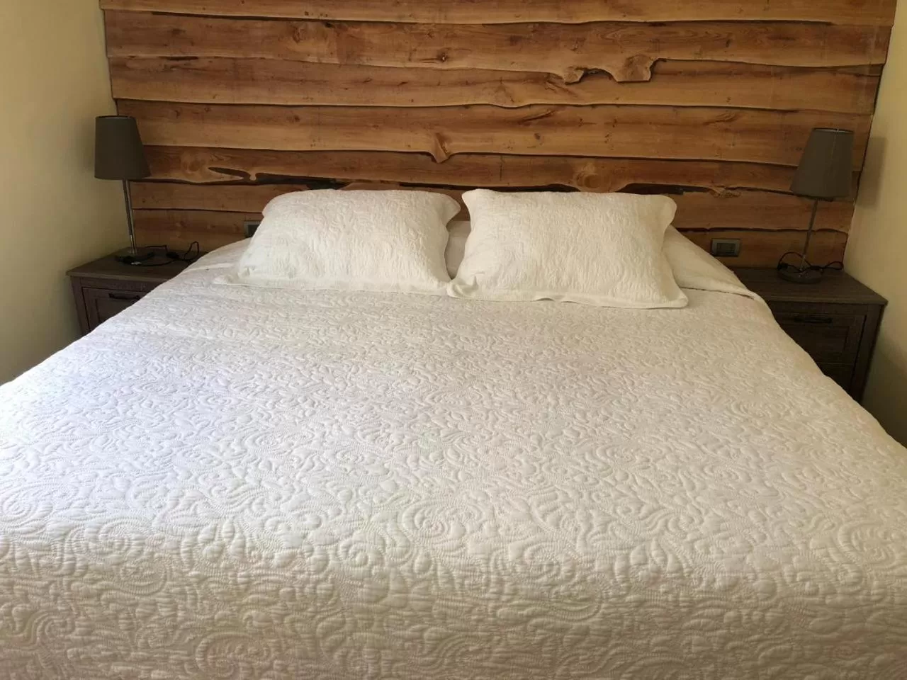 Bed in Cabanas Senderos Puyuhuapi