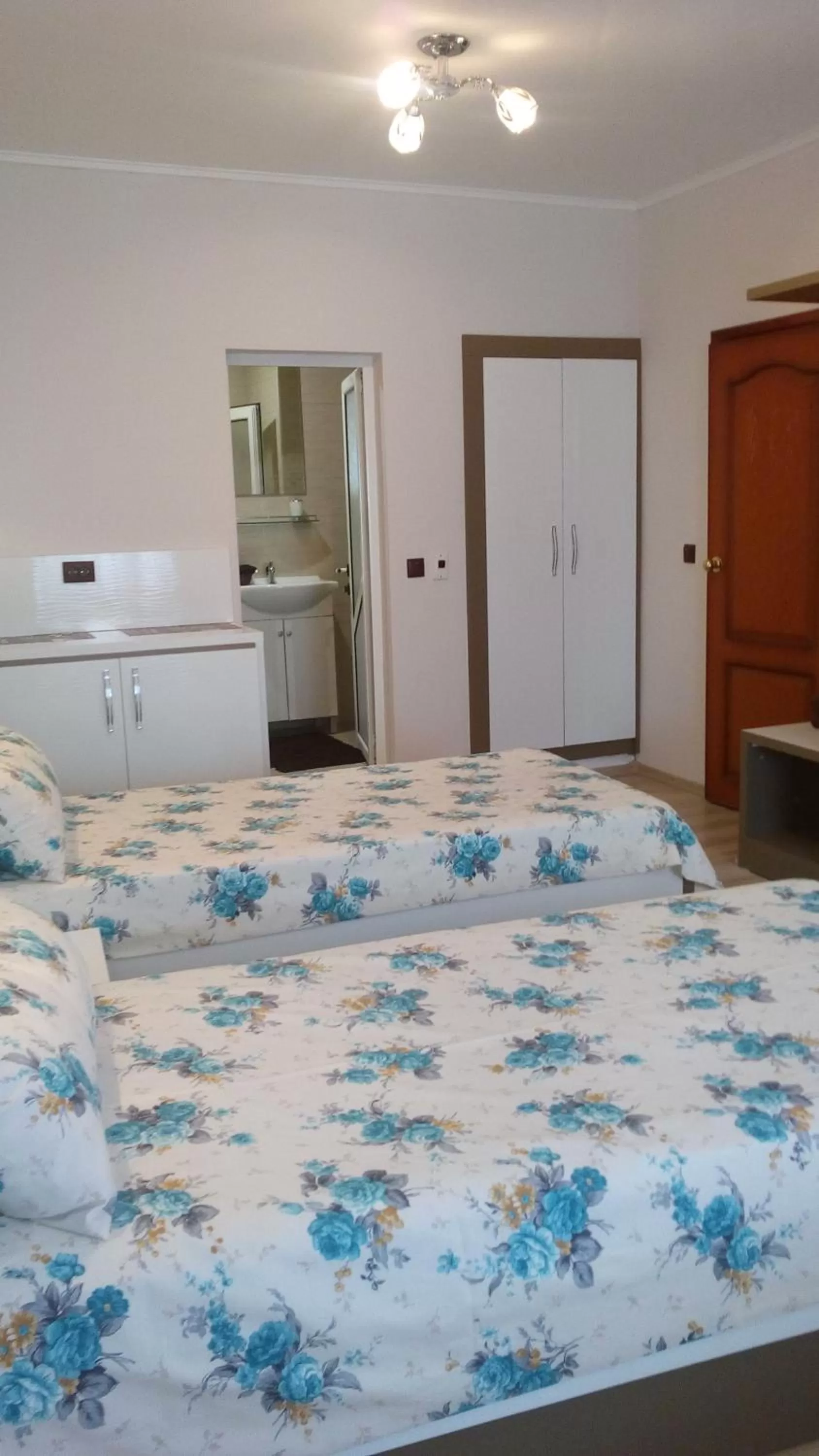 Photo of the whole room, Bed in White Rose Family Guest House