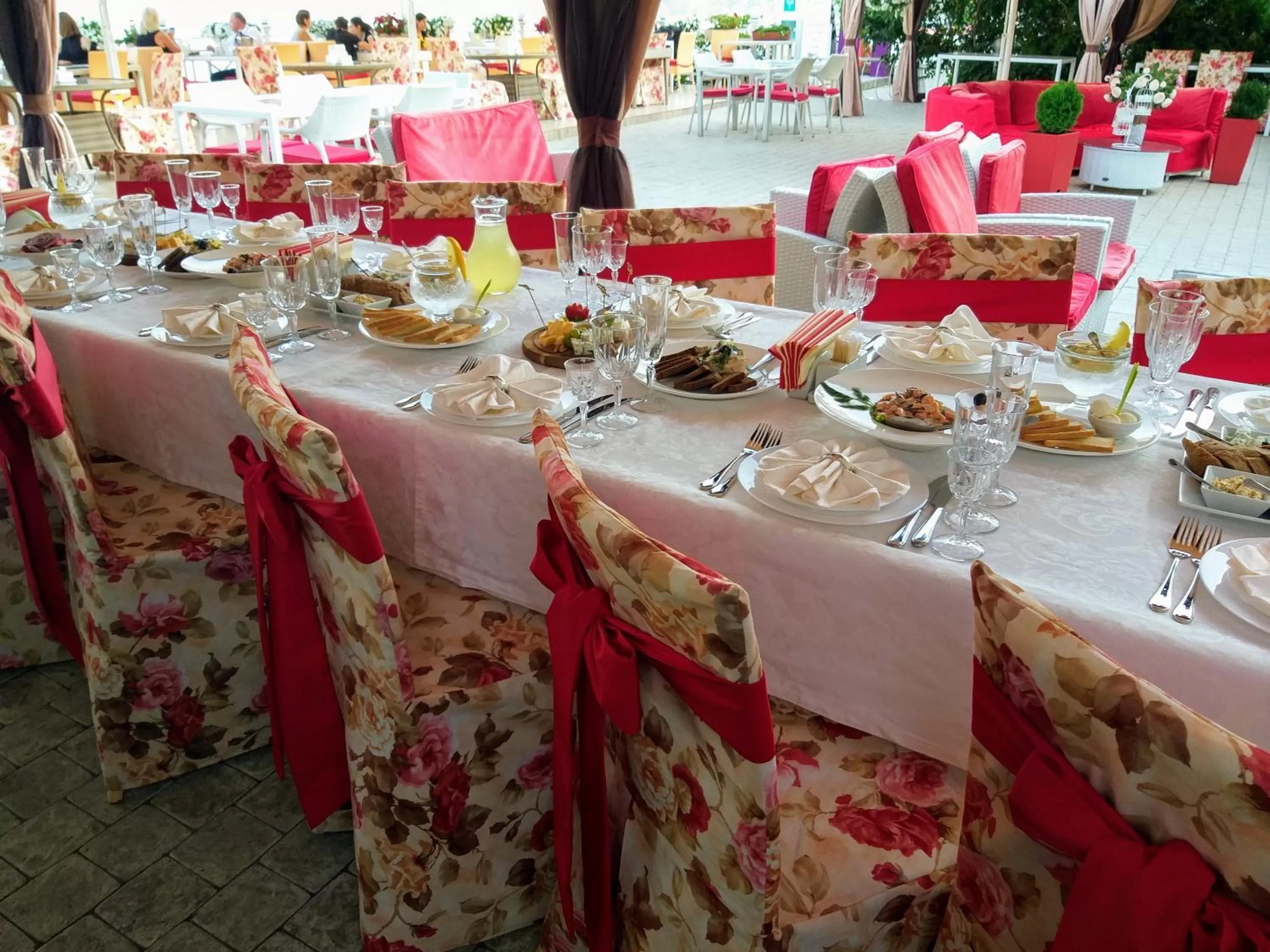 Restaurant/places to eat, Banquet Facilities in Shalanda