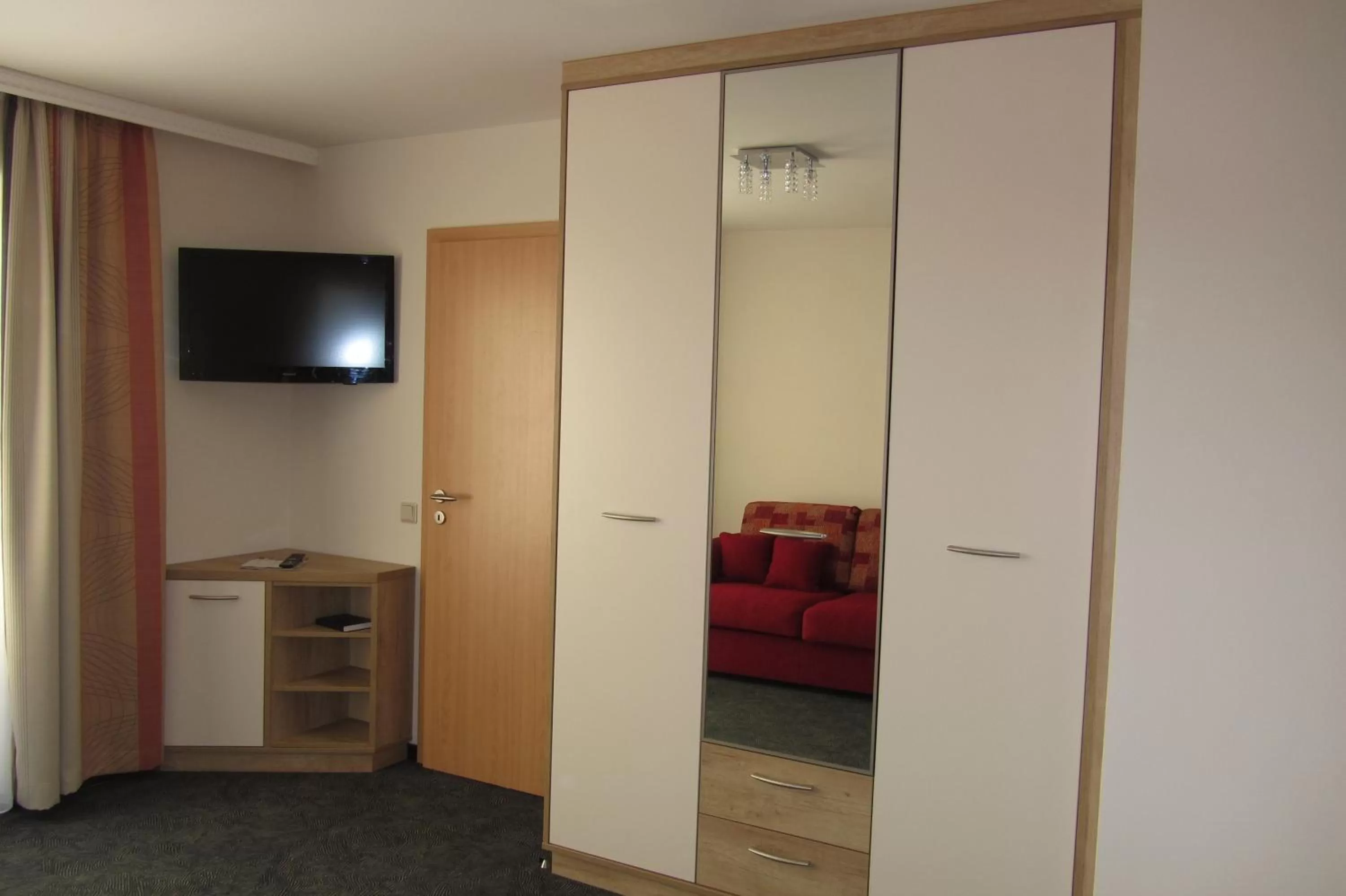 TV and multimedia, TV/Entertainment Center in Willmersdorfer Hof