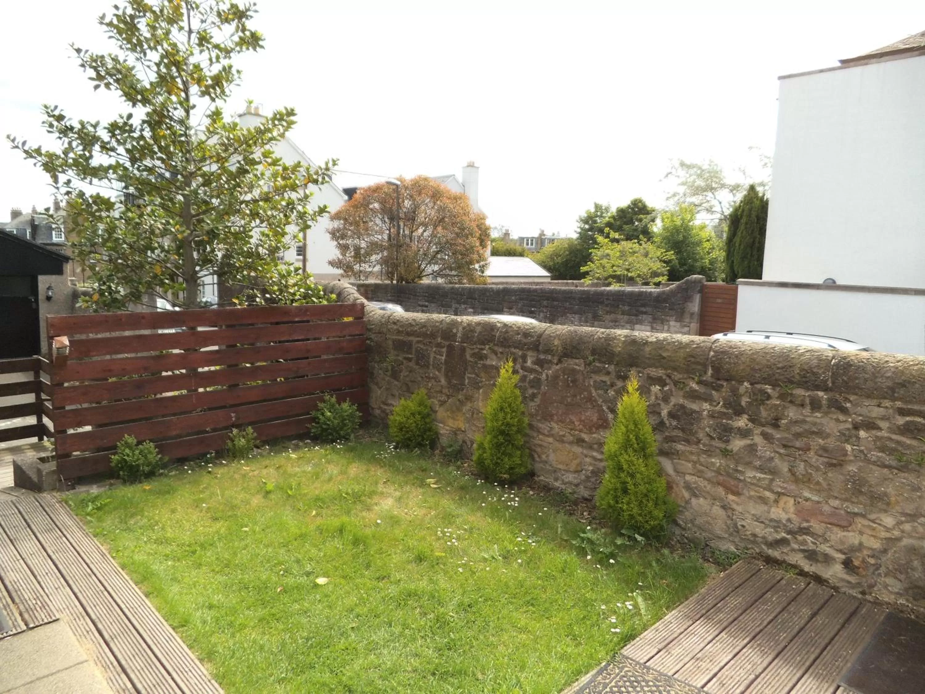 Garden in Northumberland Hotel