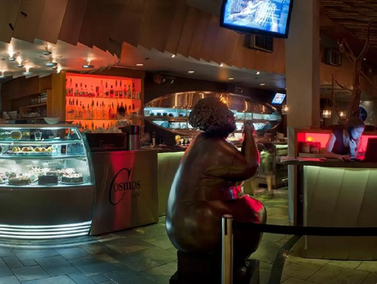 Restaurant/places to eat in Hotel Classique