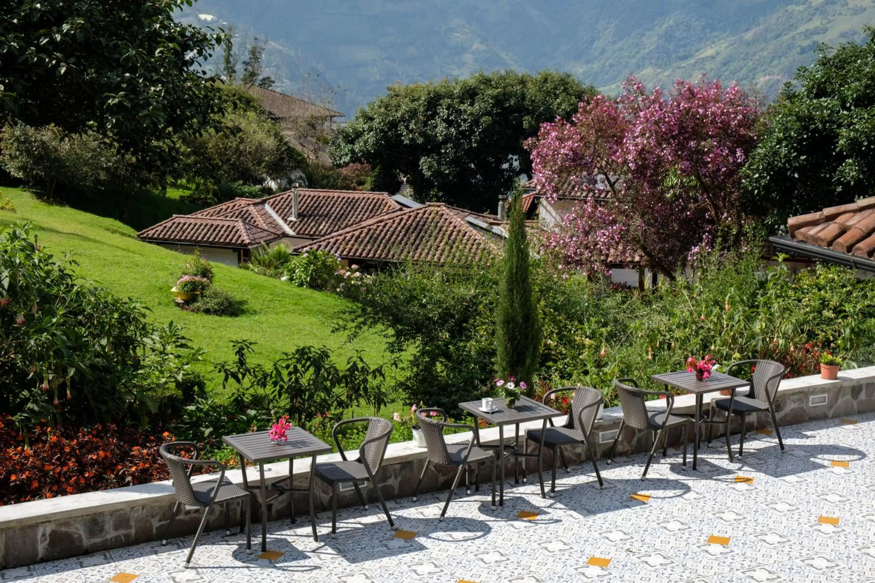 Luna Volcán, Adventure SPA