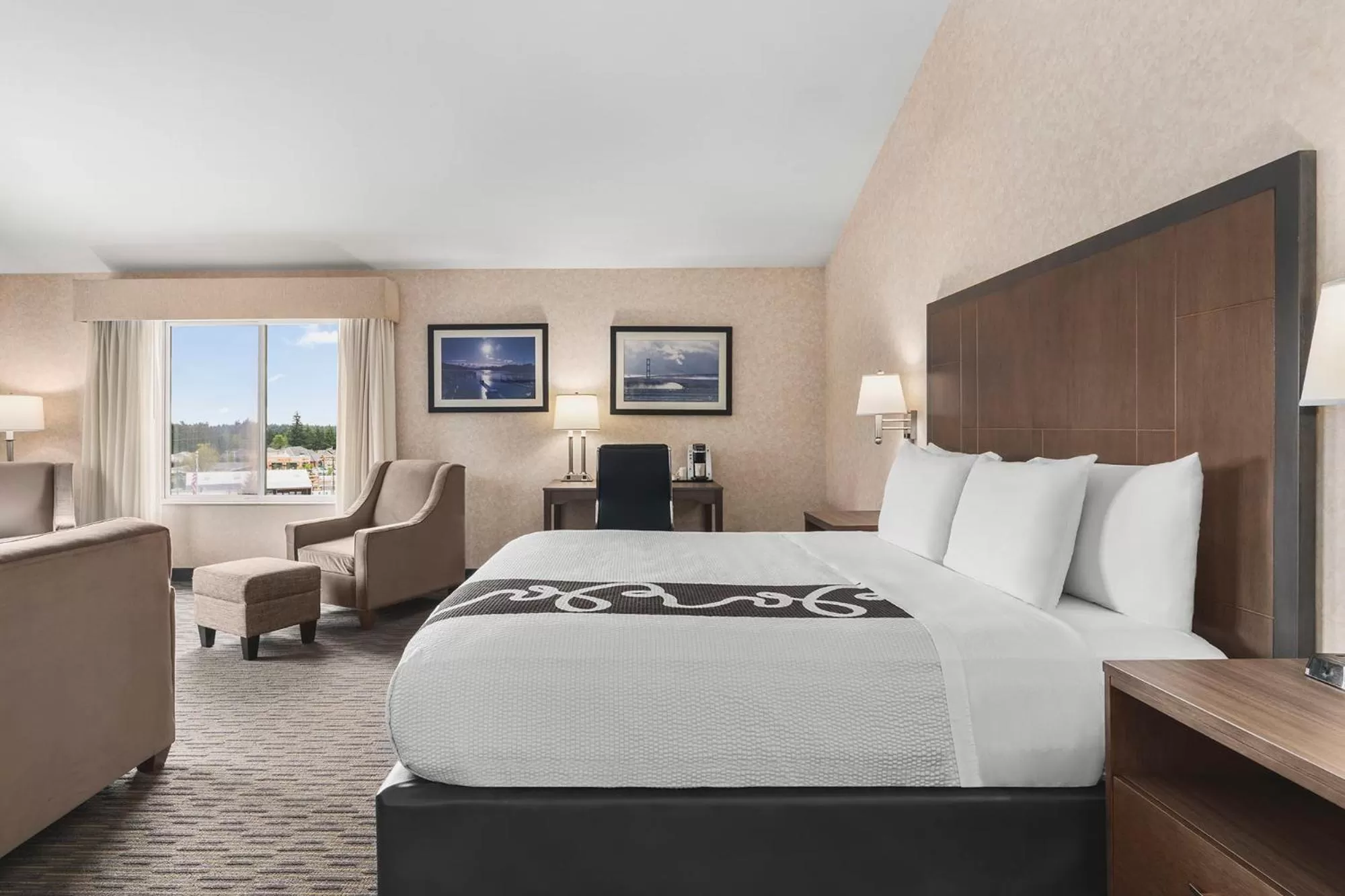 Bedroom, Bed in The INN at Gig Harbor