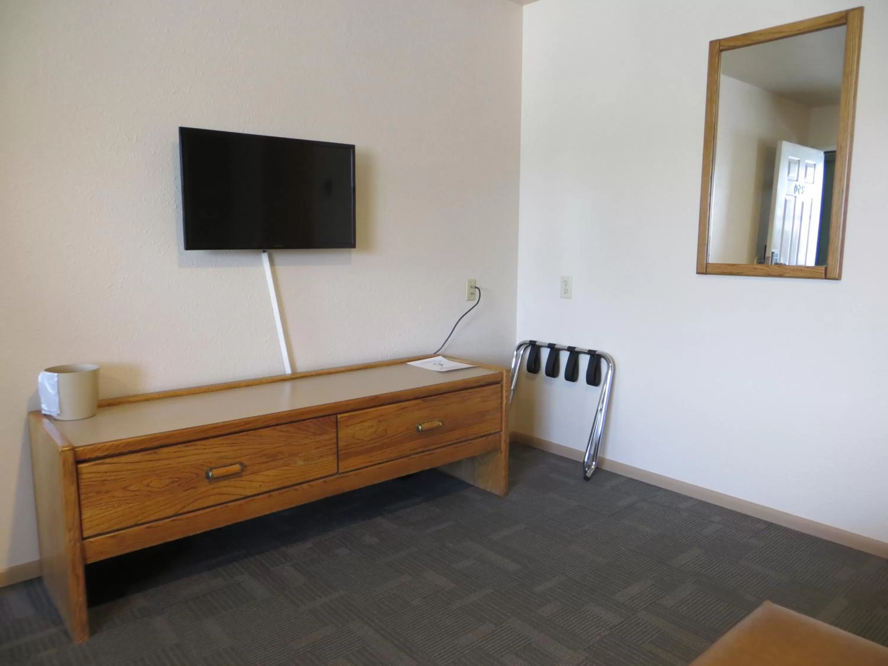 TV and multimedia in Jailhouse Motel and Casino