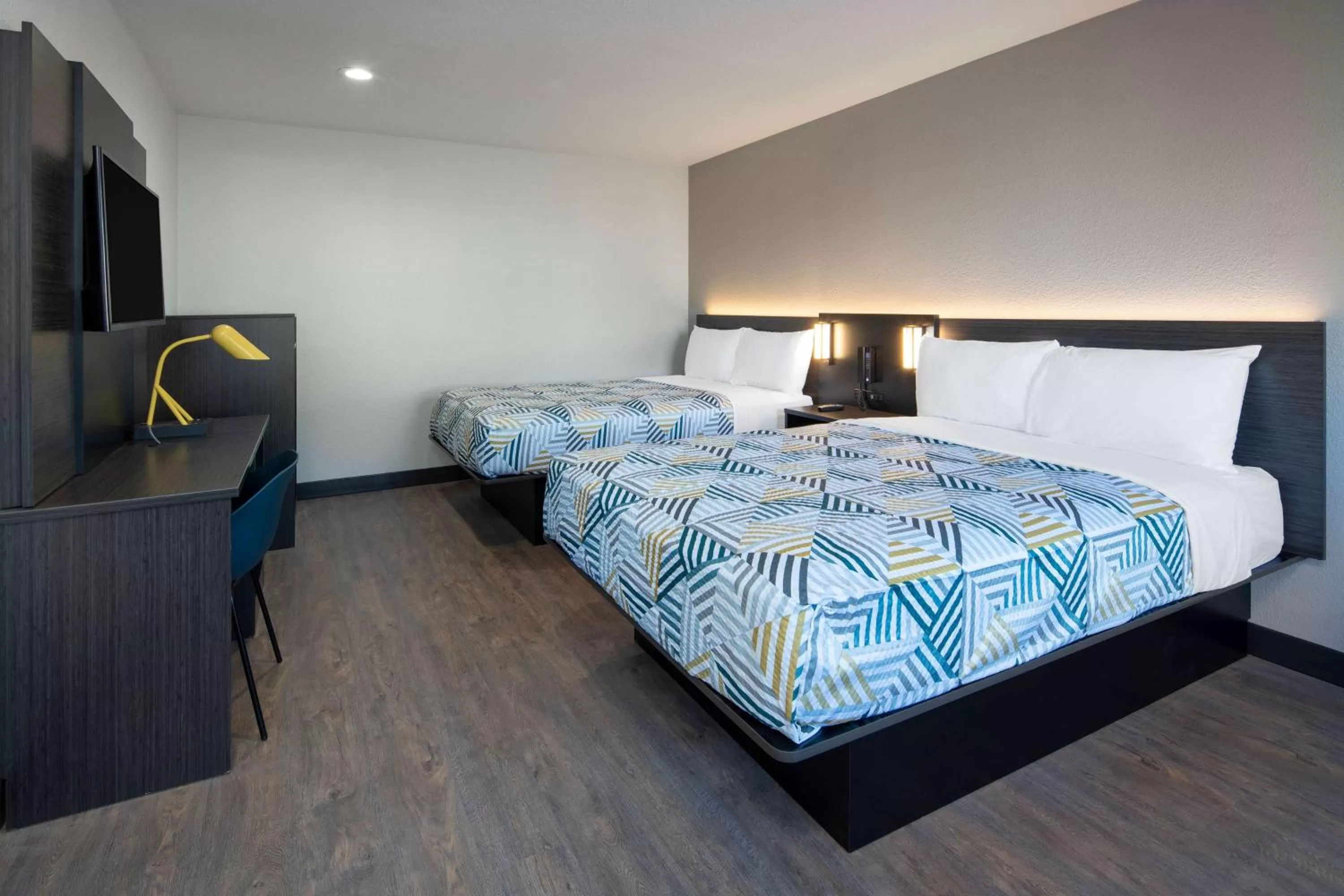 Photo of the whole room, Bed in Motel 6-Fontana, CA