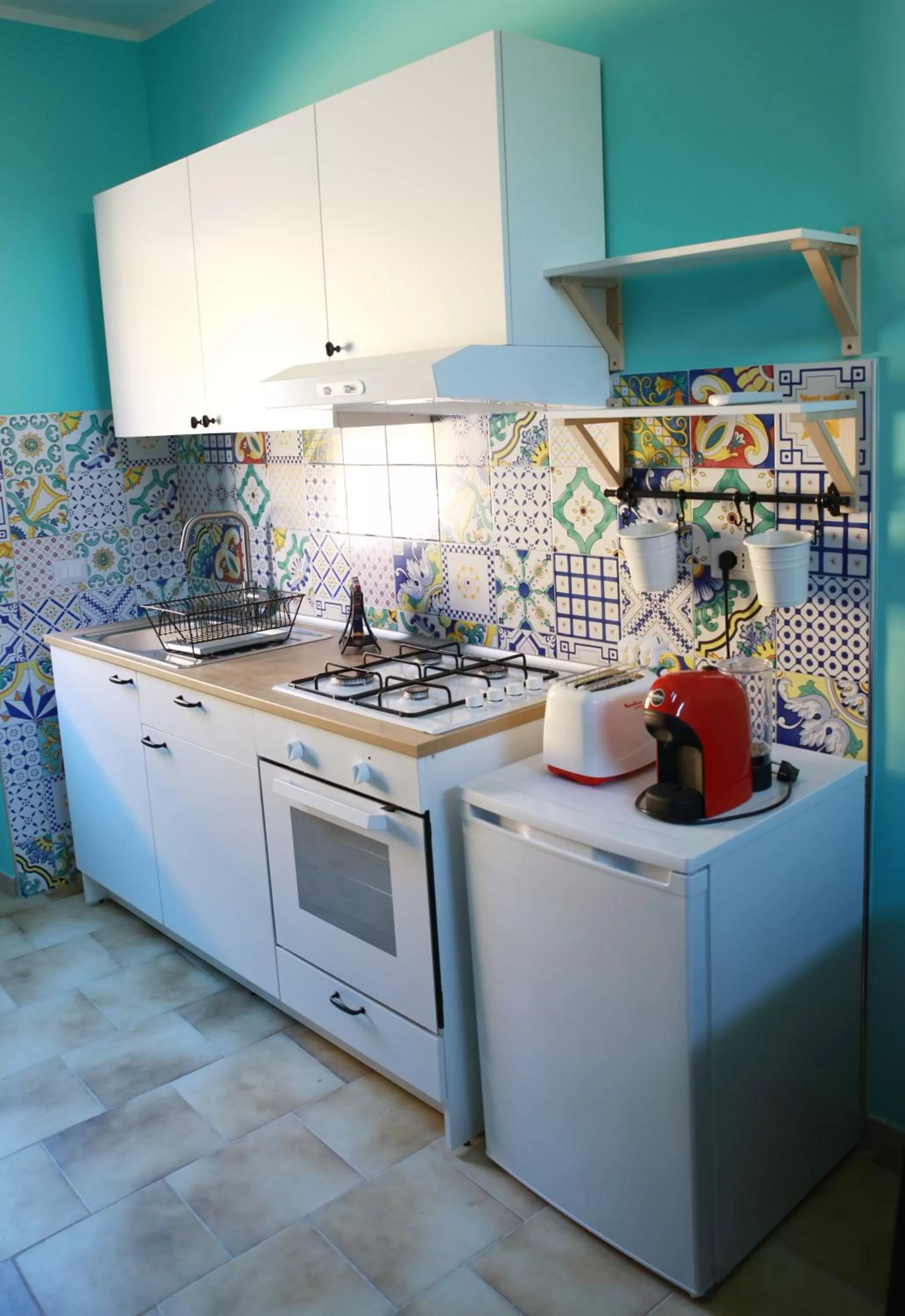 Kitchen or kitchenette in B&B La La Rose