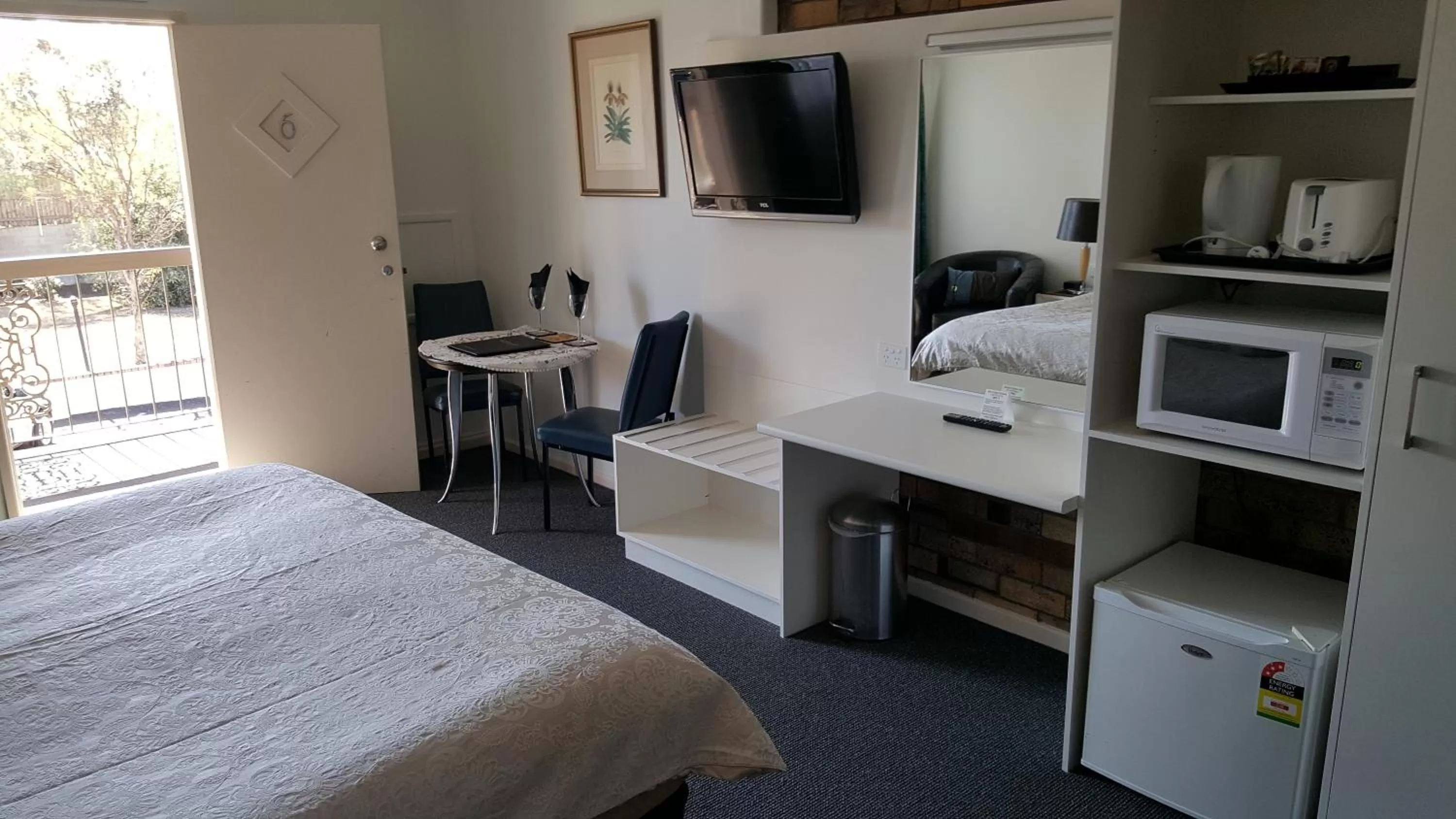 Coffee/tea facilities, Bed in Centrepoint Midcity Motor Inn