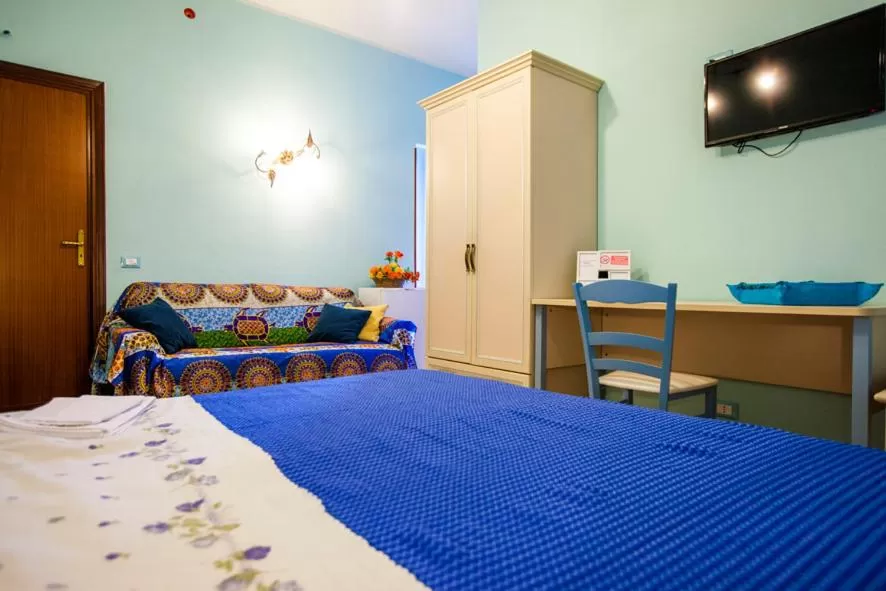 Bedroom, Bed in Profumo di Zagara