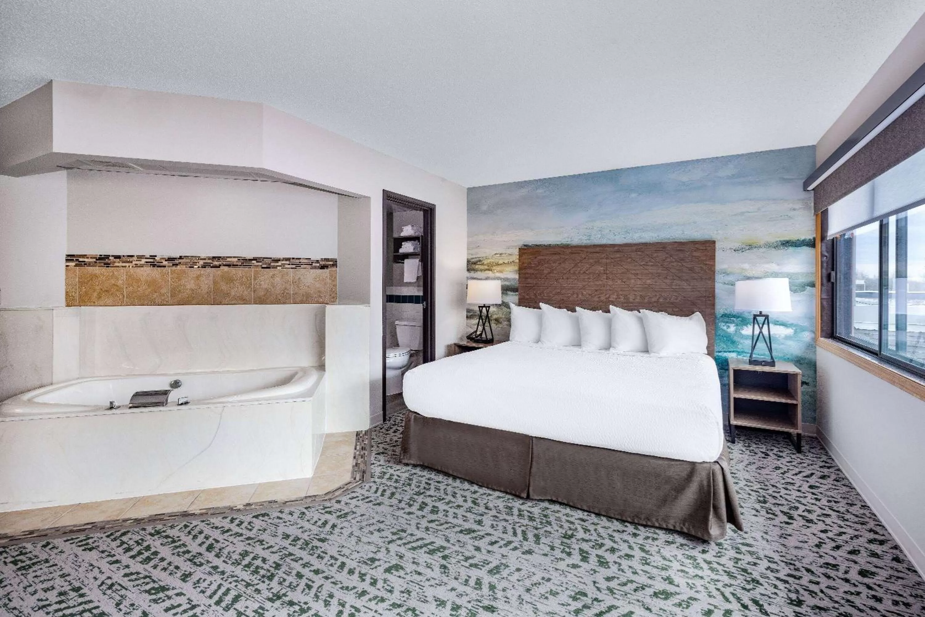 Bed in AmericInn by Wyndham Duluth South Proctor Black Woods Event Ctr