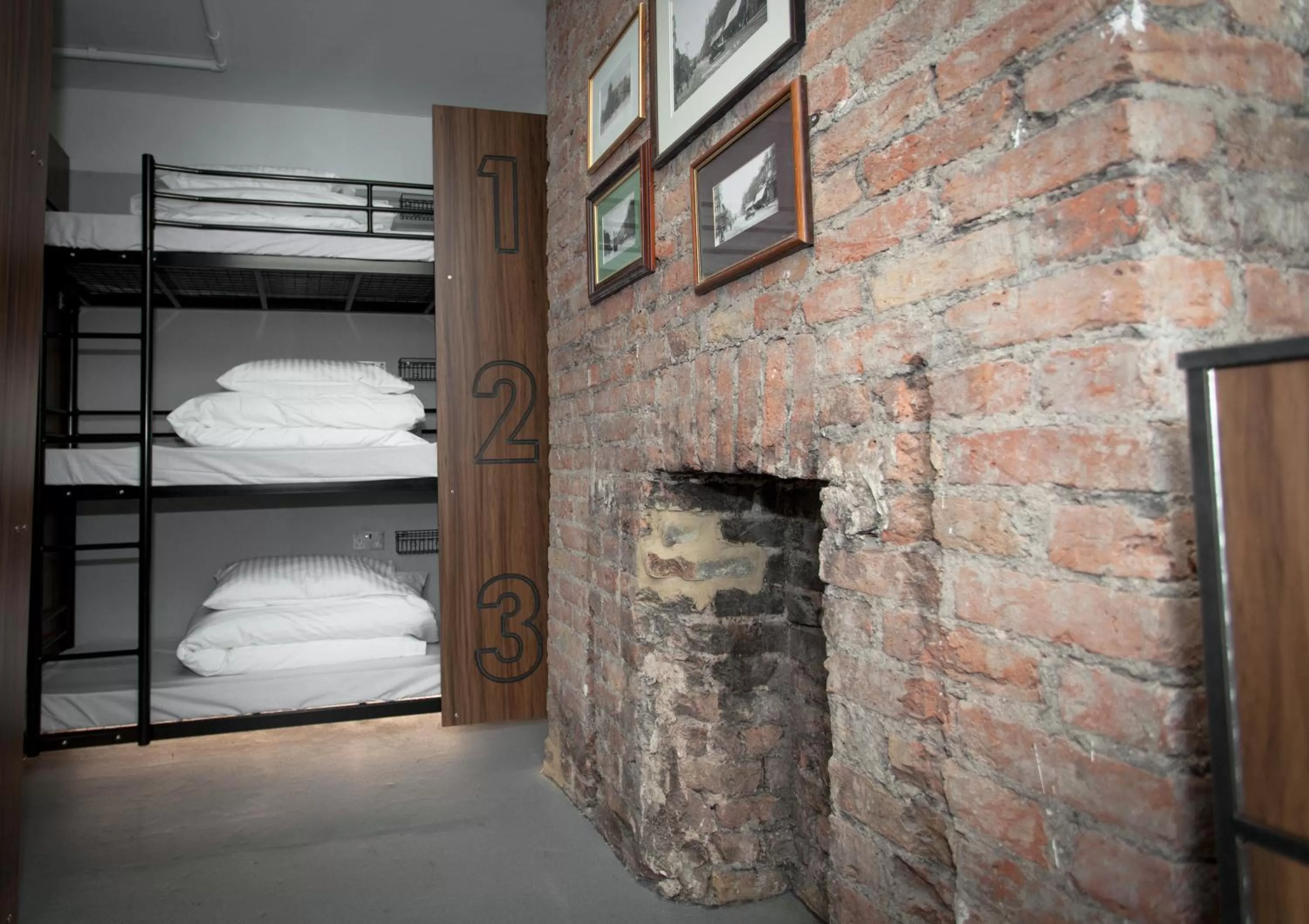 Bedroom, Bed in PubLove @ The Crown, Battersea