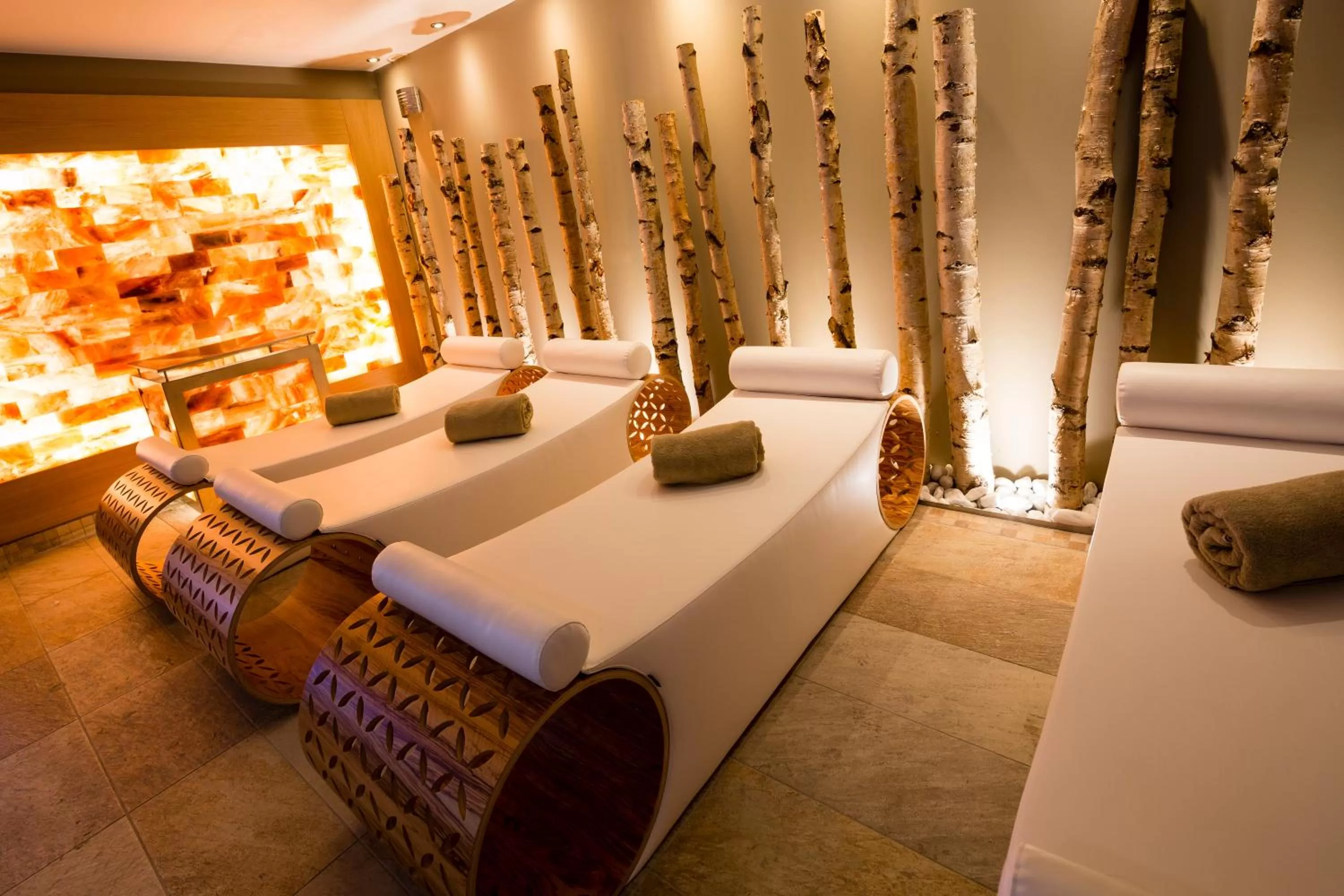 Spa and wellness centre/facilities in Hôtel Koh-I Nor by Les Etincelles